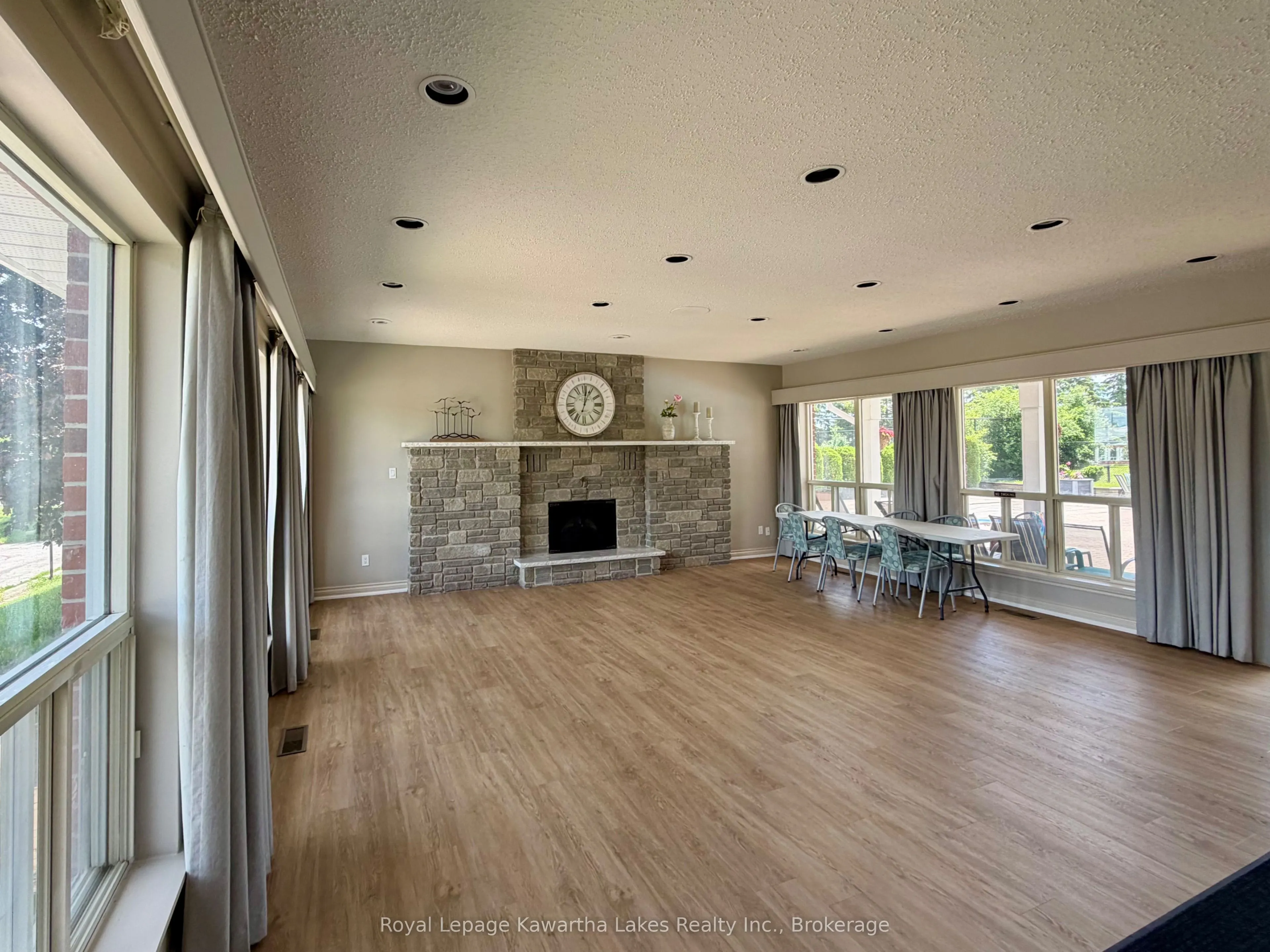 4 Heritage Way #303