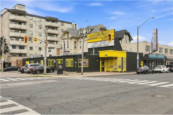 351 MAIN Street E