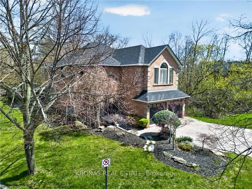 85 Waterford Crescent