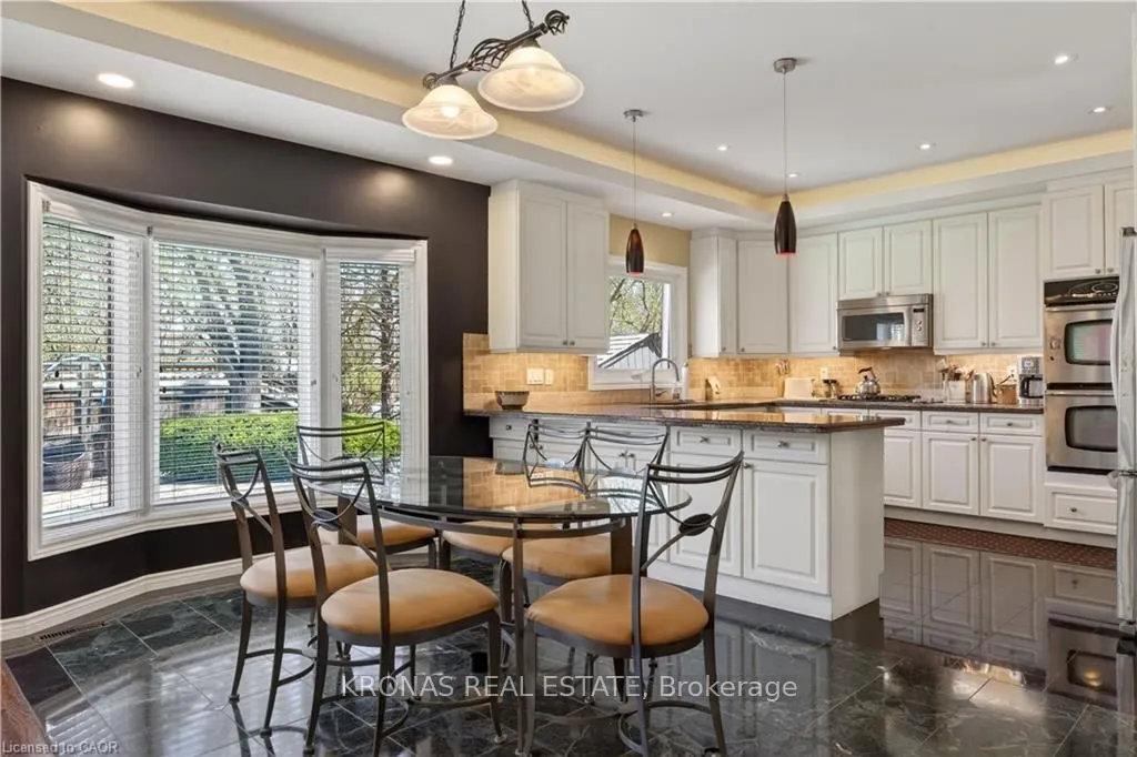 85 Waterford Crescent