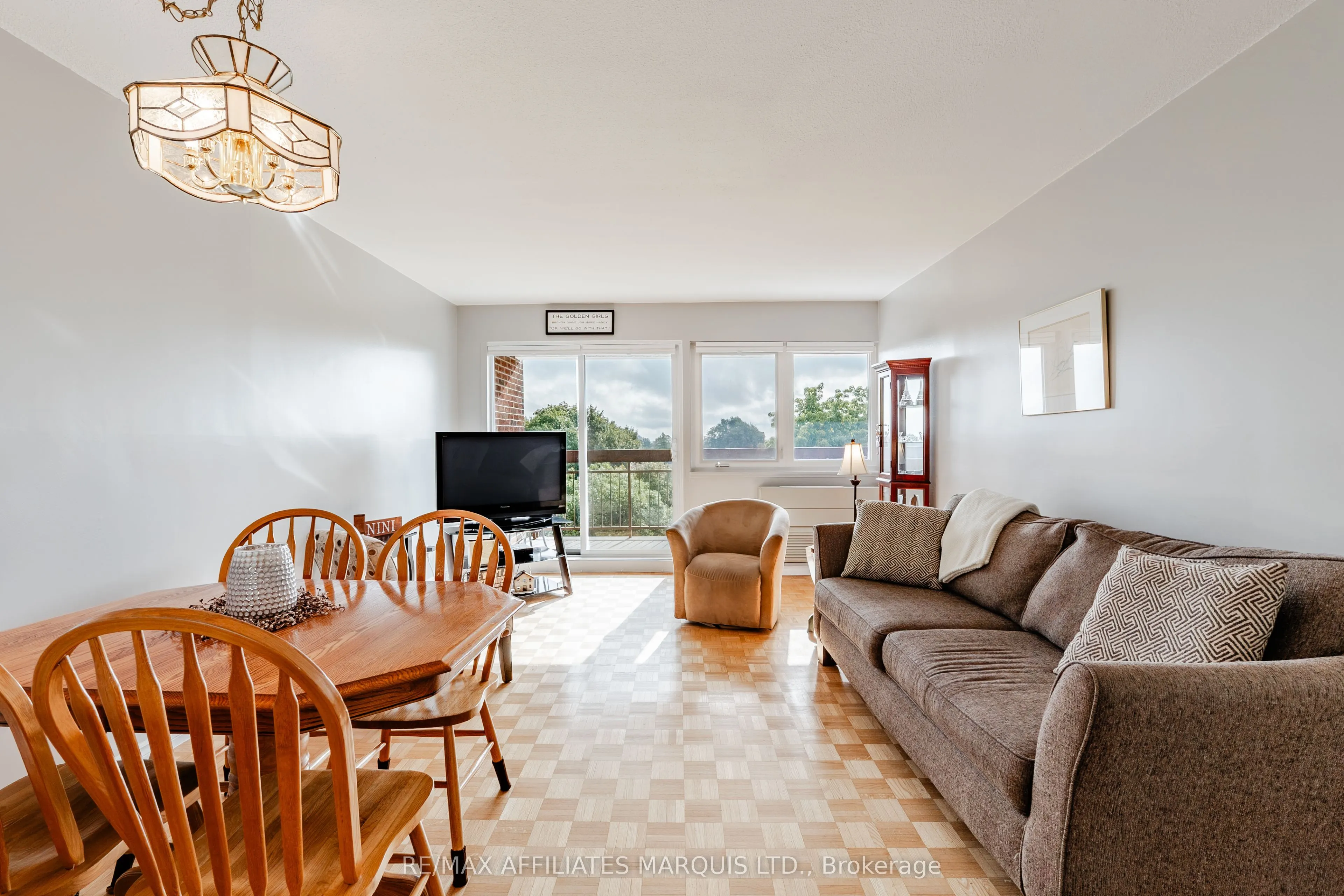 308 Second Street E #806