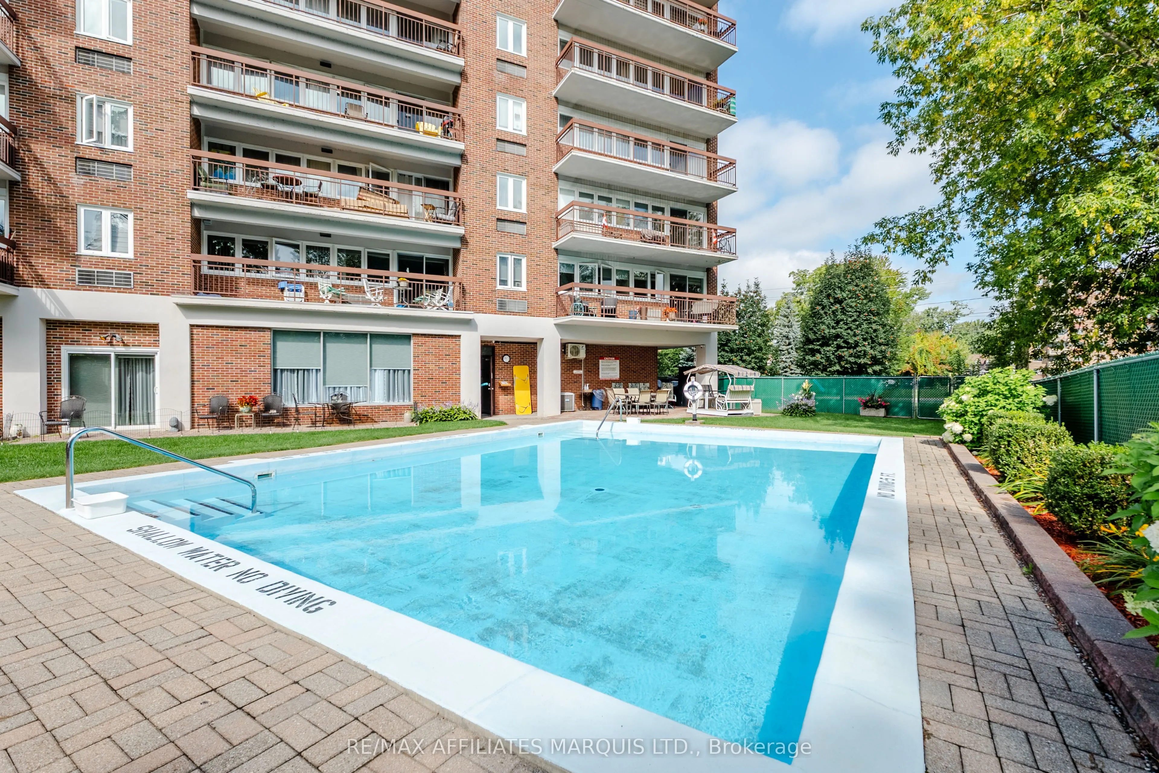 308 Second Street E #806