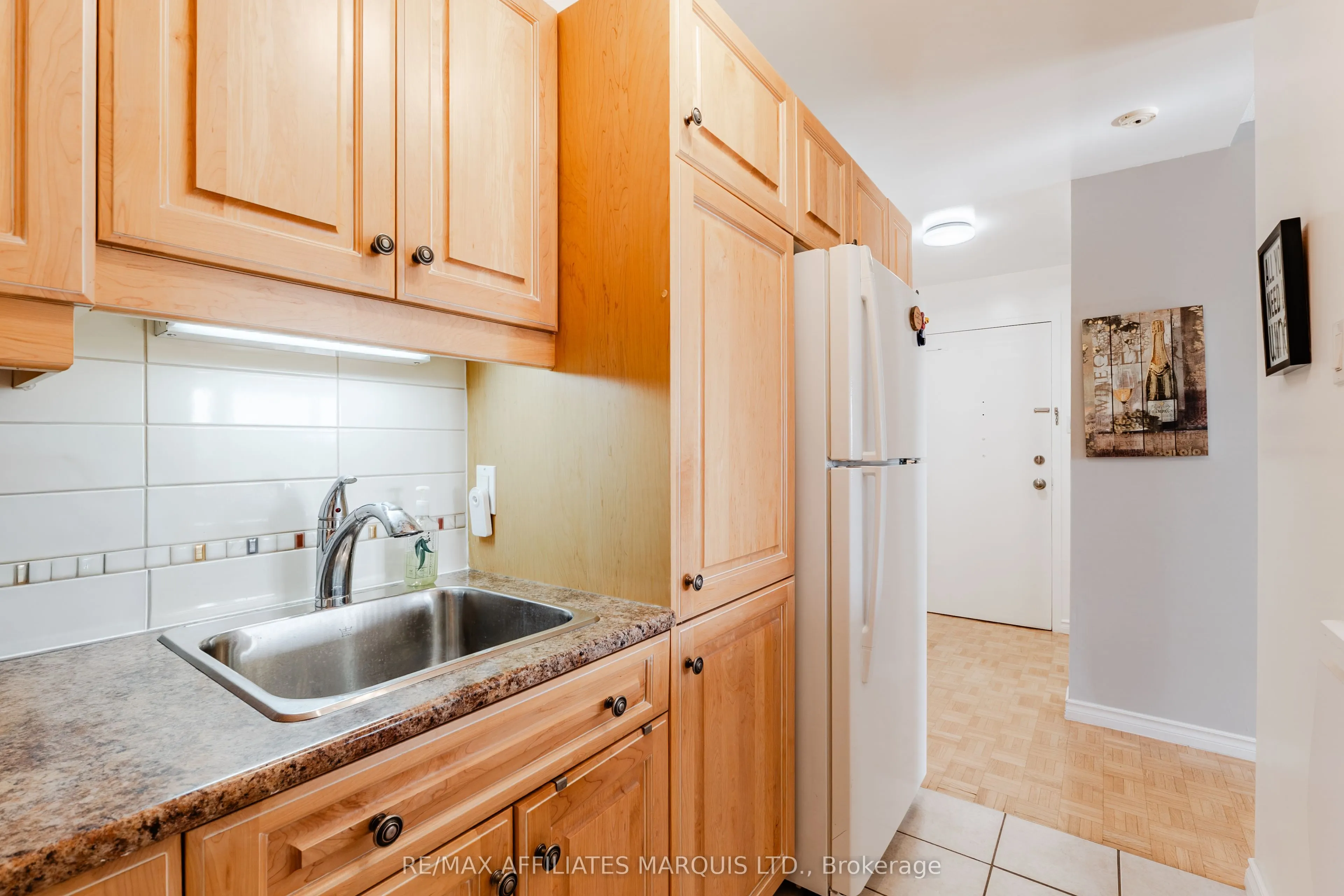 308 Second Street E #806