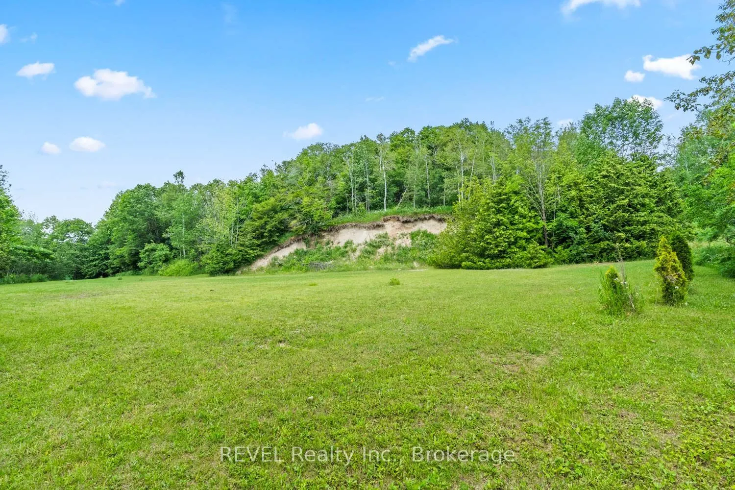 208 Ski Hill Road