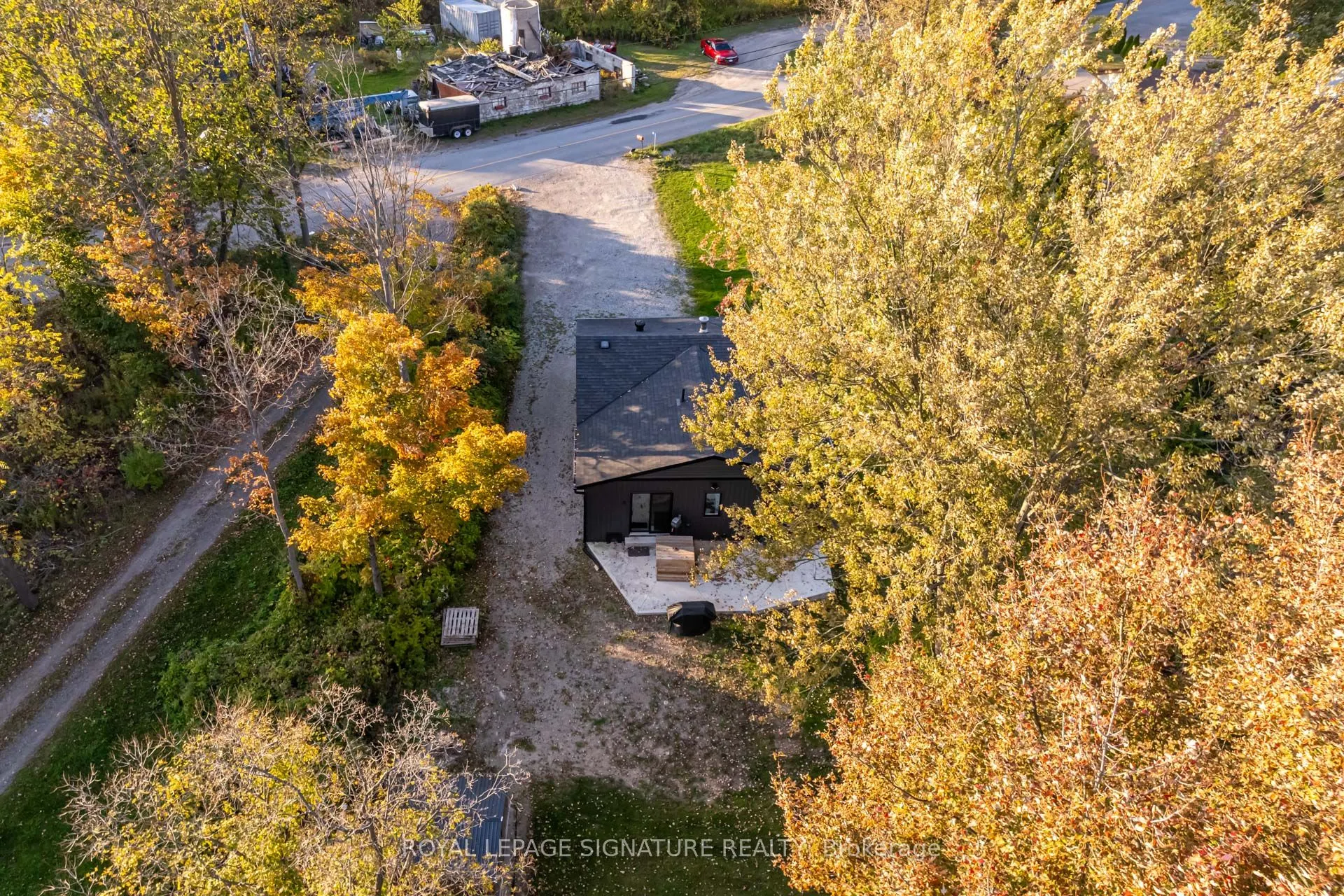 8 Mountsberg Road
