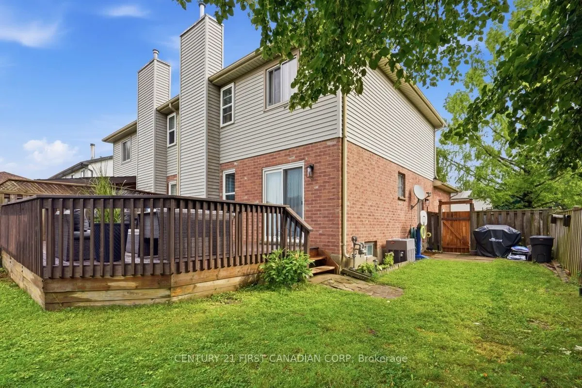242 MARTINET Avenue