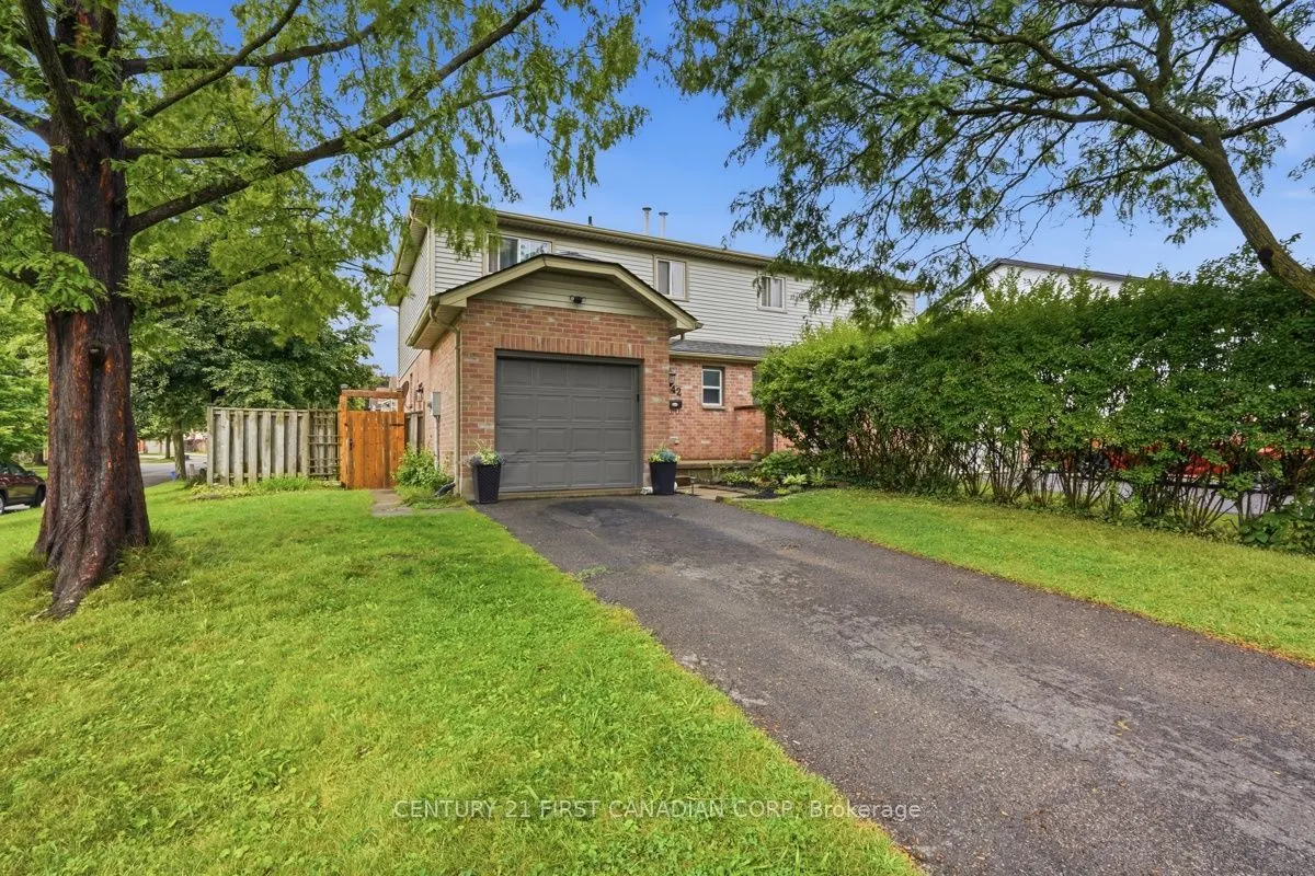 242 MARTINET Avenue