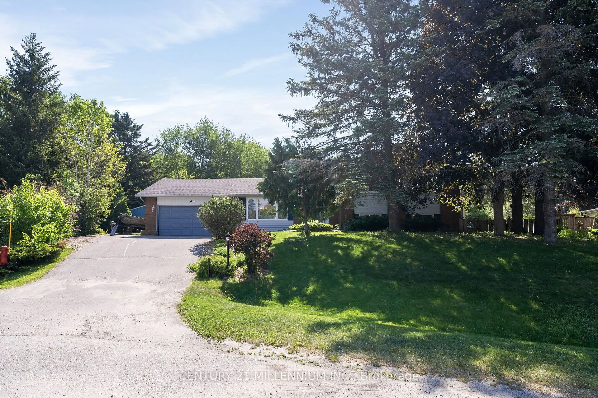 41 Douglas Crescent