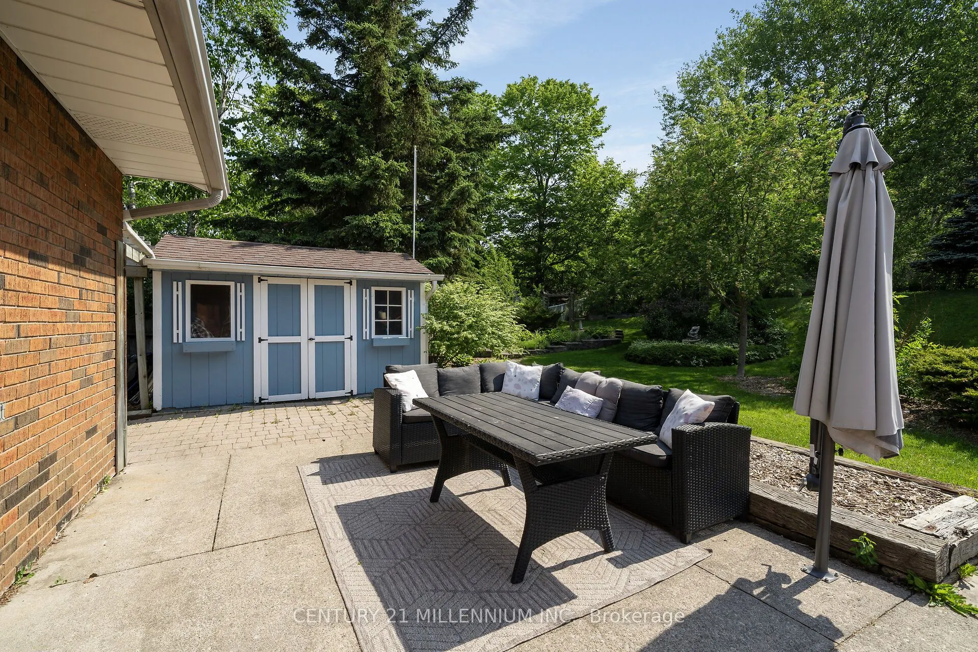 41 Douglas Crescent