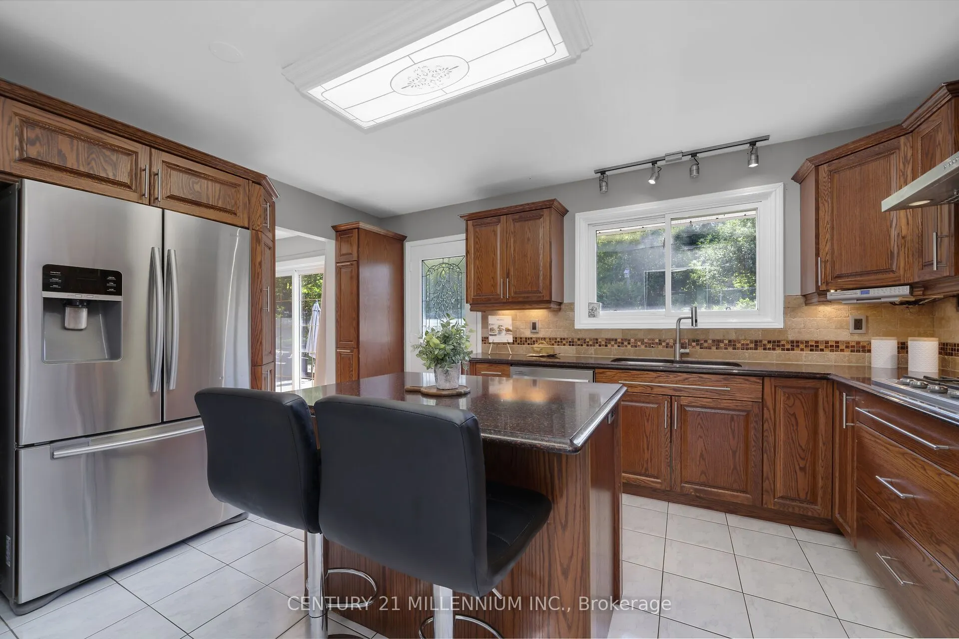 41 Douglas Crescent