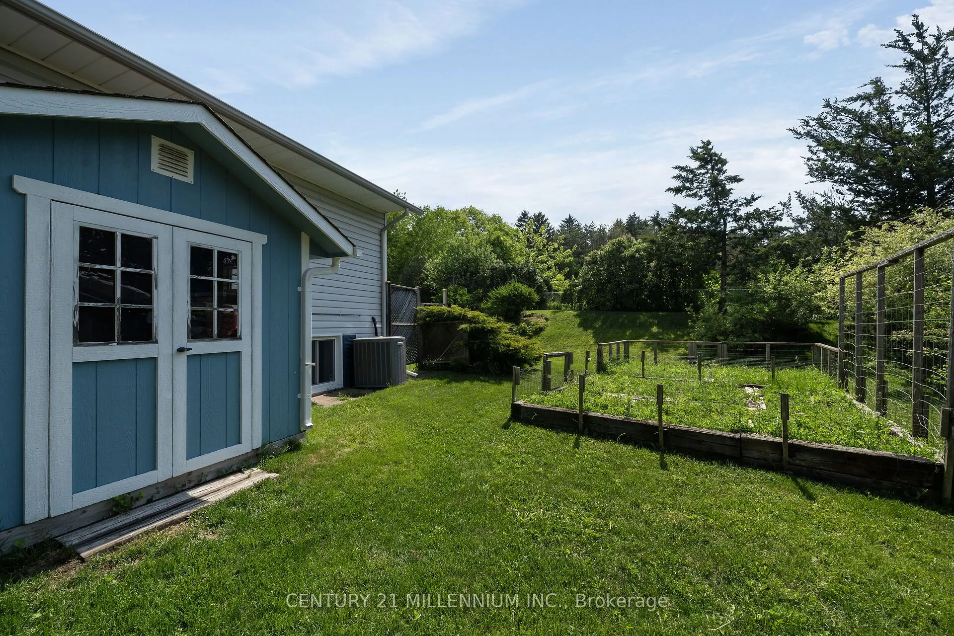 41 Douglas Crescent