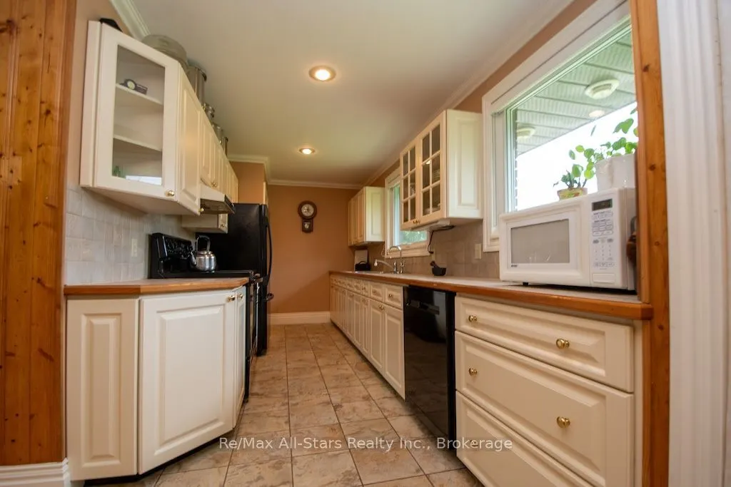 1571 Elm Tree Road