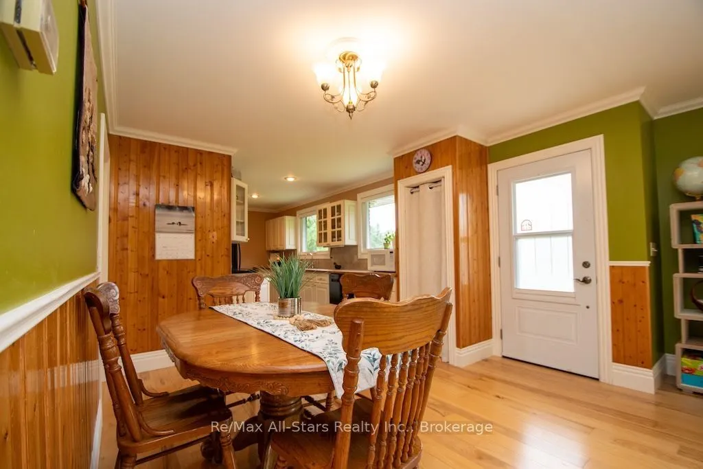 1571 Elm Tree Road