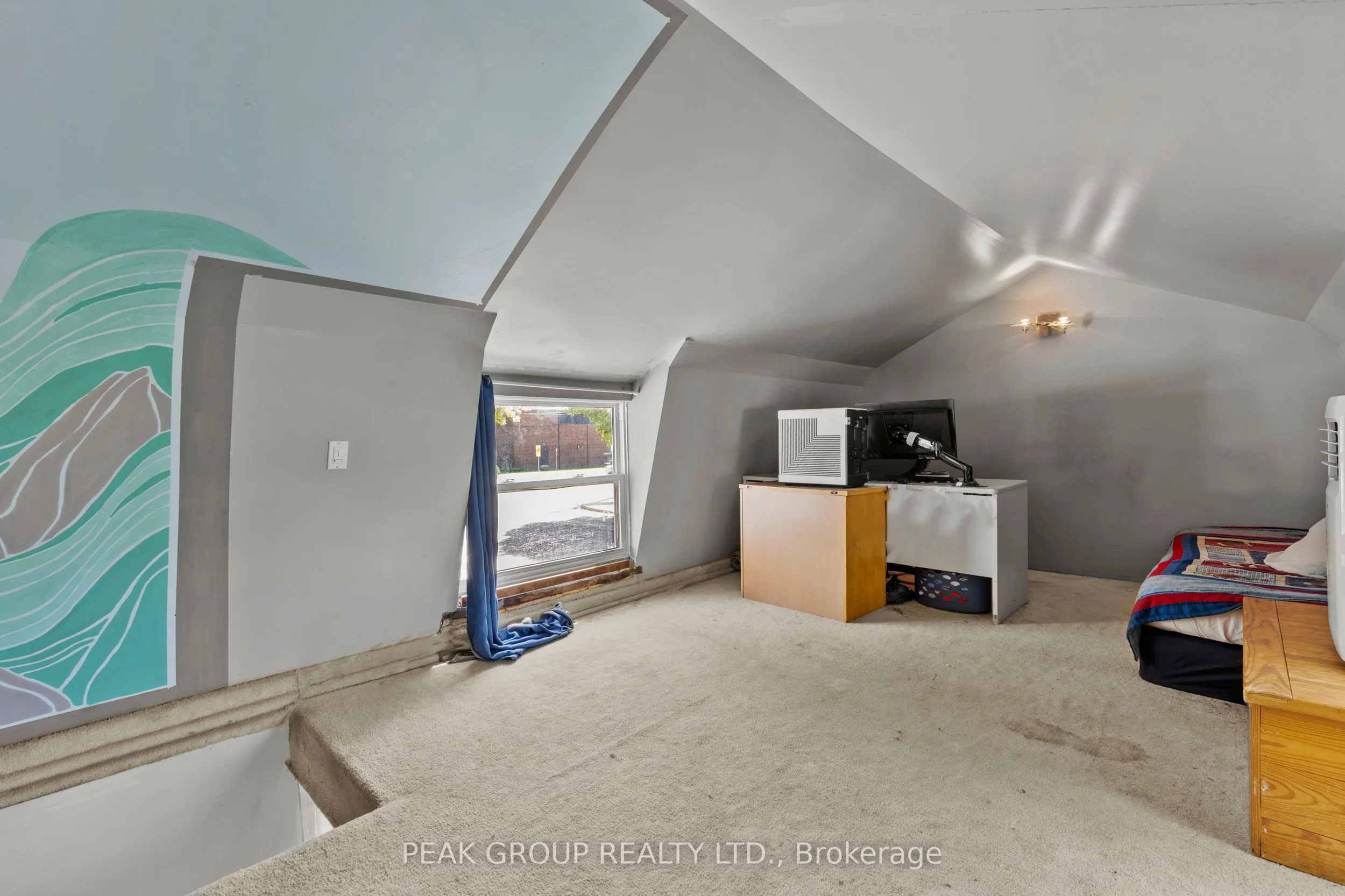 171 Killaly Street W