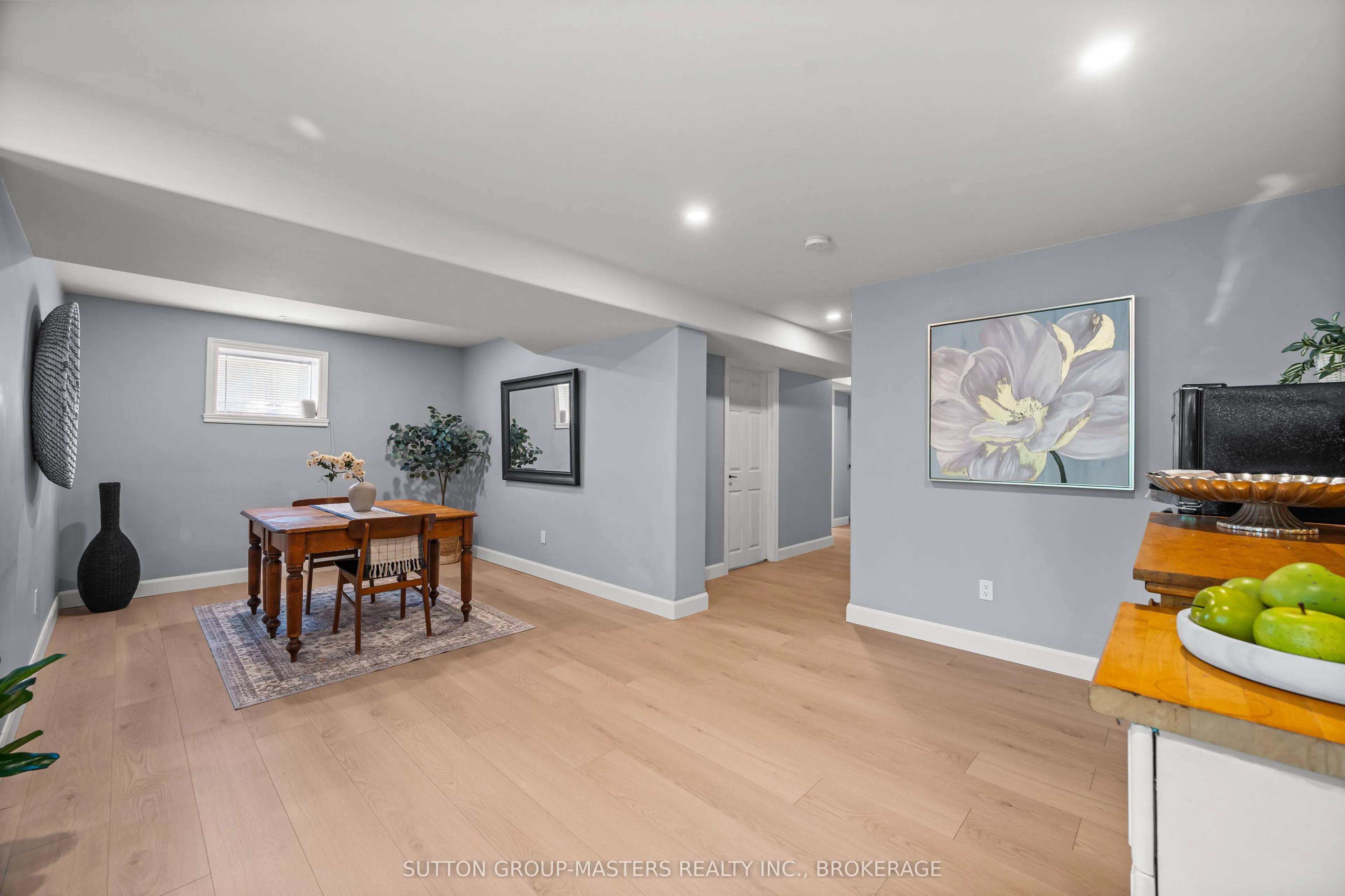 728 Newmarket Lane