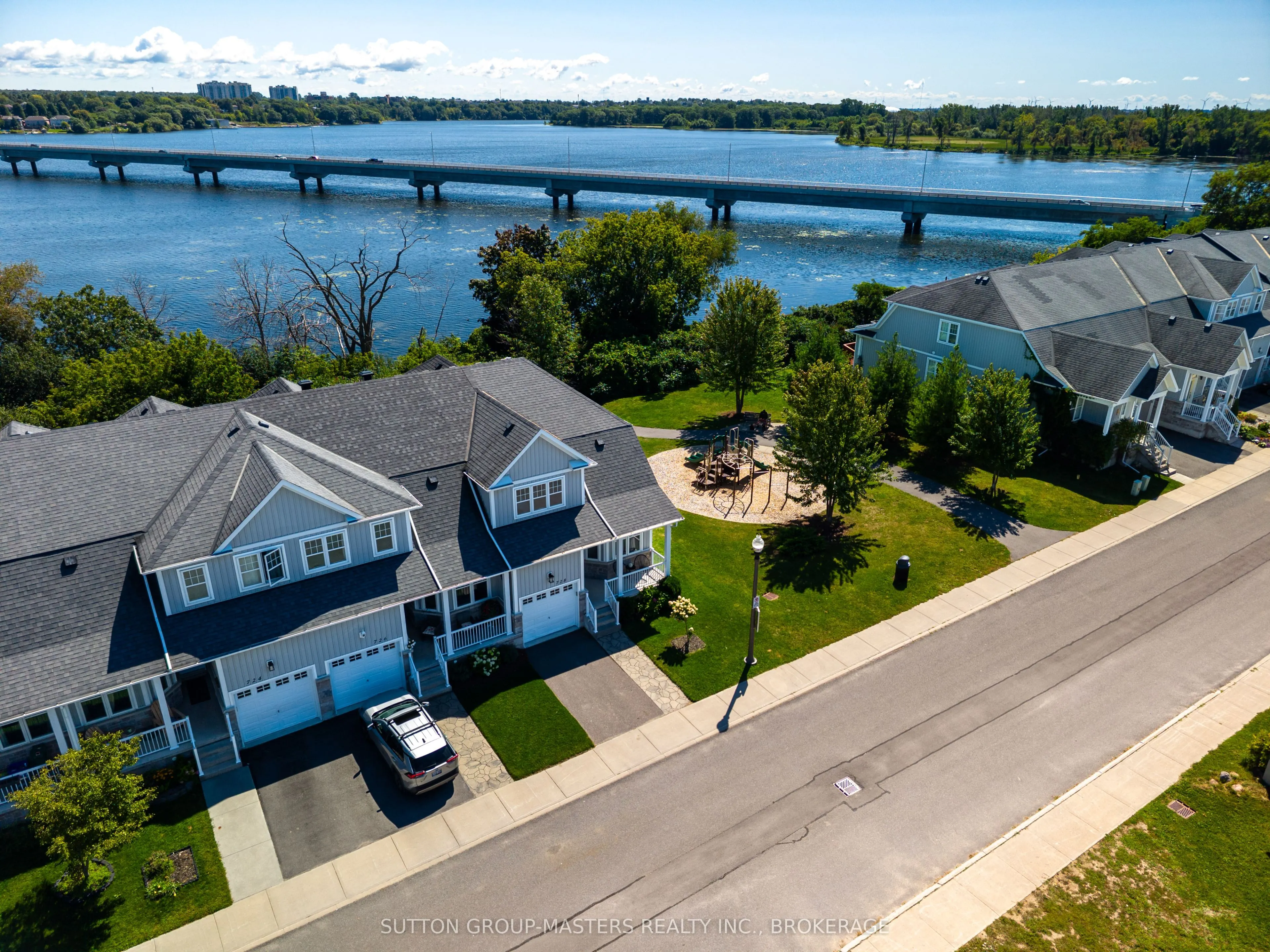 728 Newmarket Lane