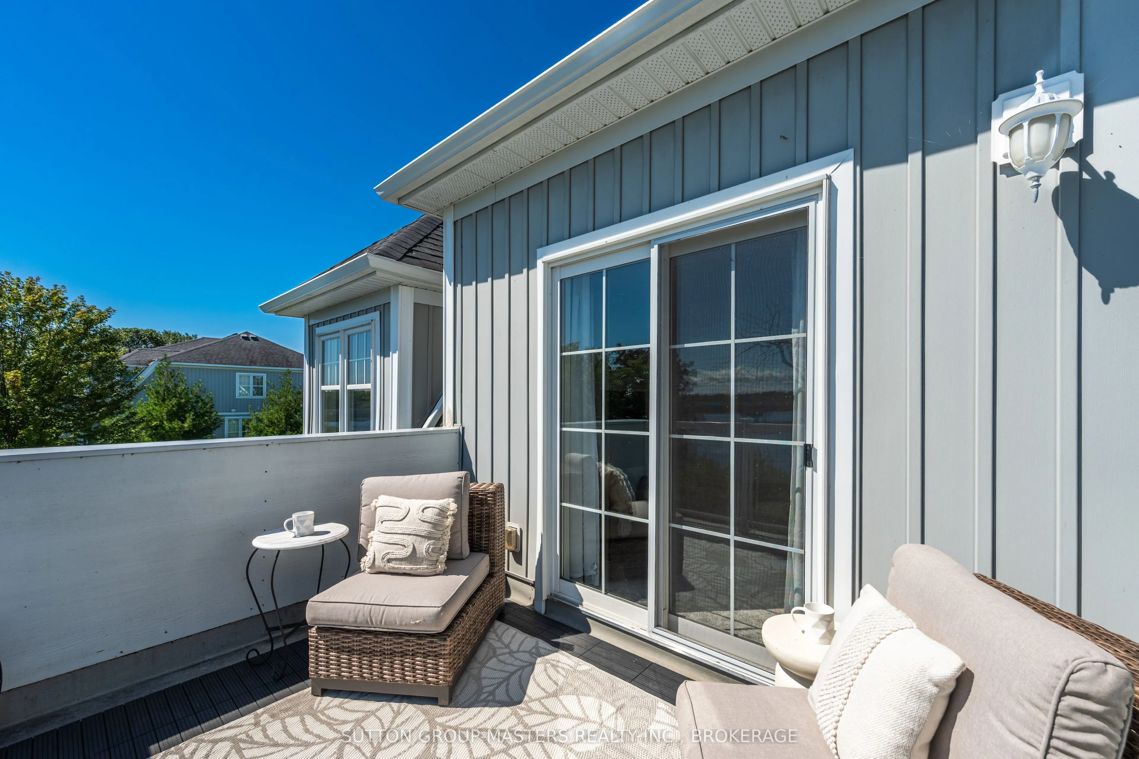 728 Newmarket Lane