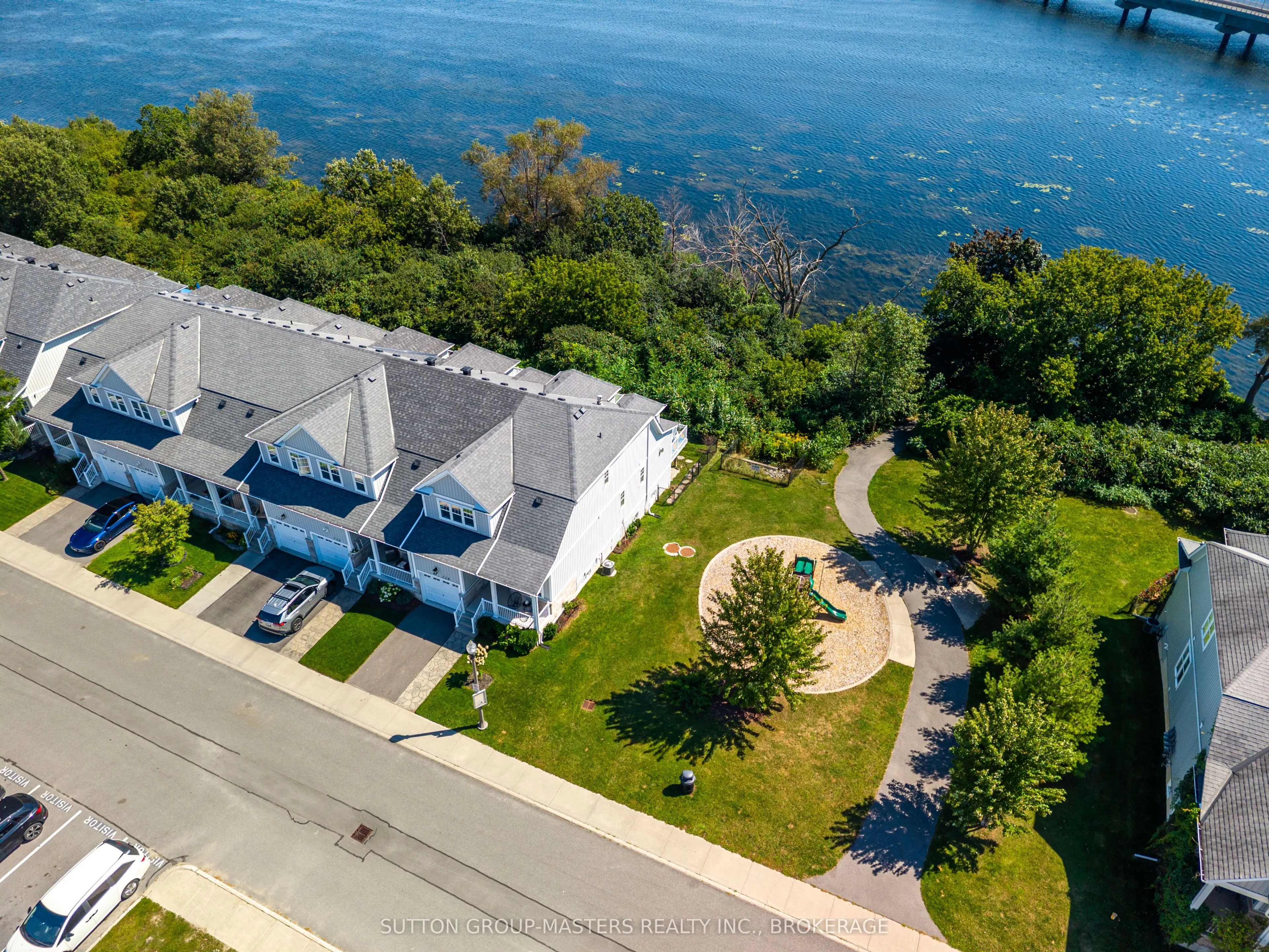 728 Newmarket Lane