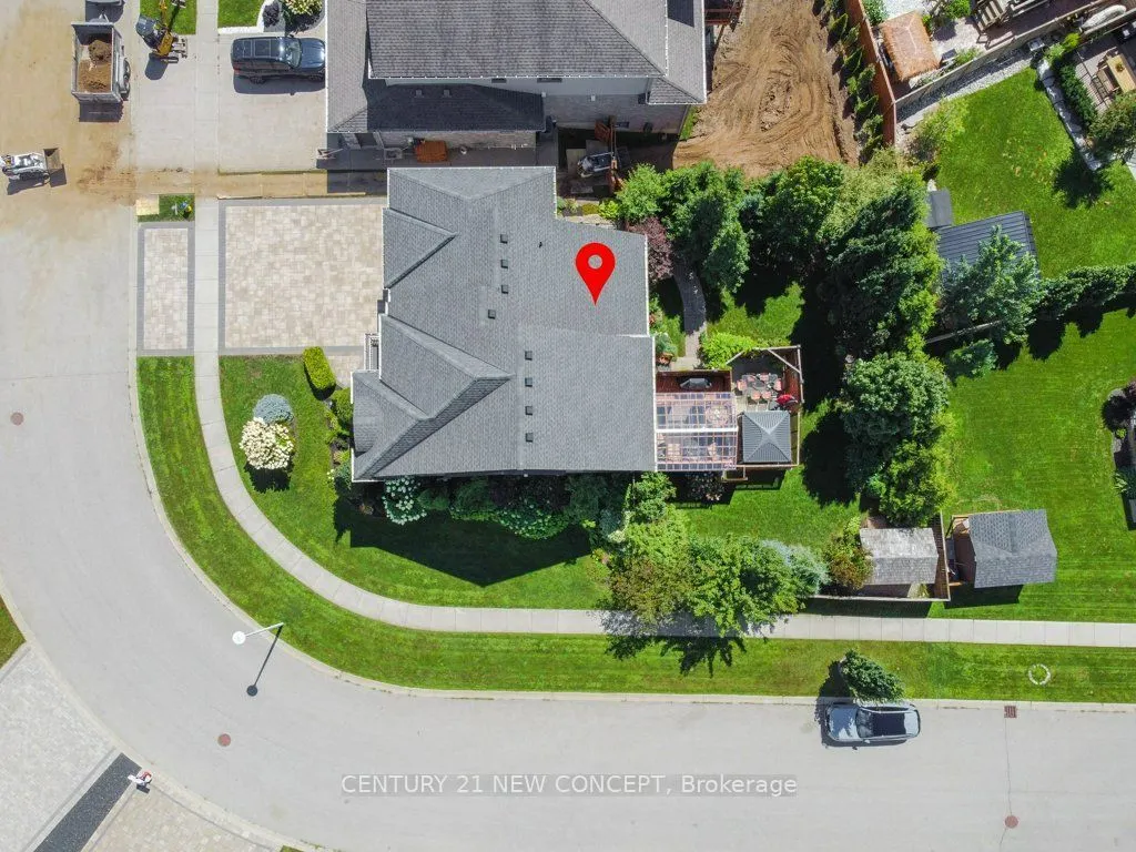 196 Juno Crescent