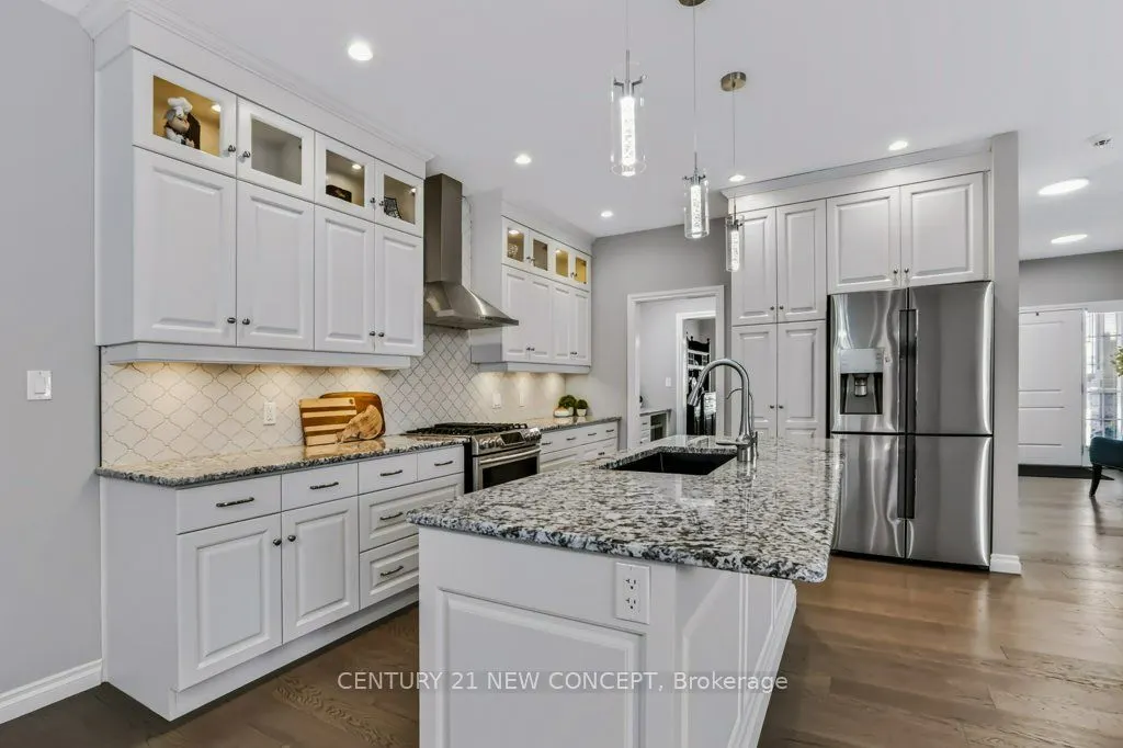 196 Juno Crescent