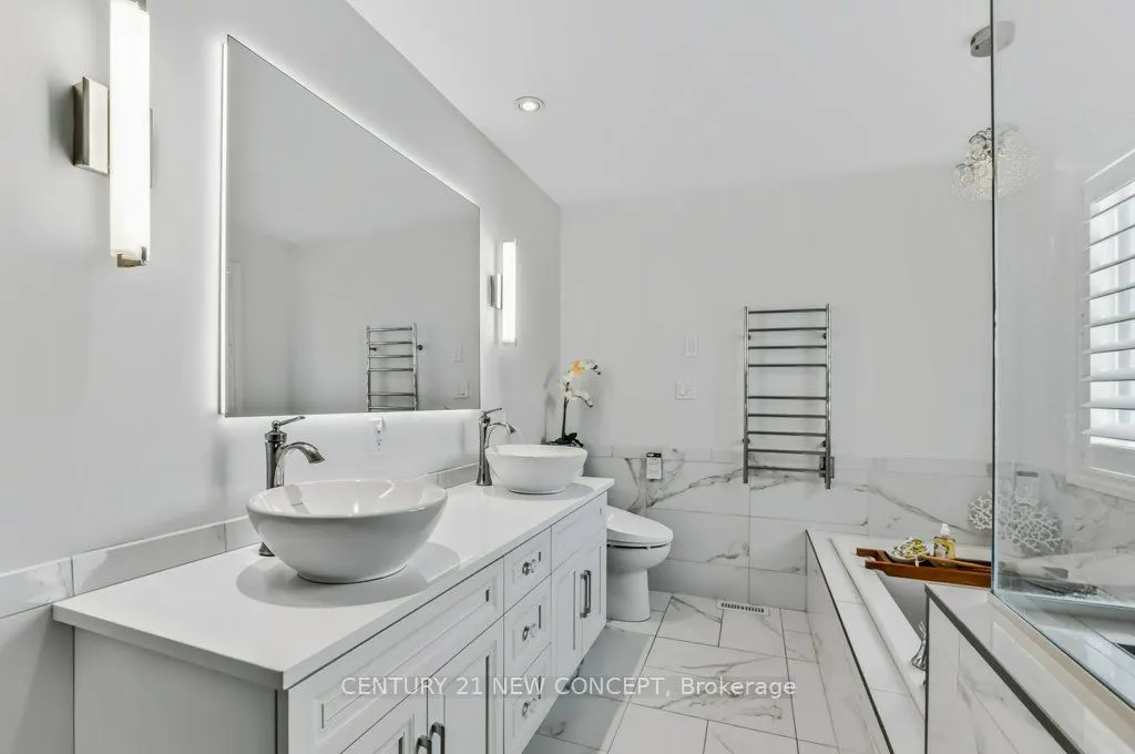 196 Juno Crescent