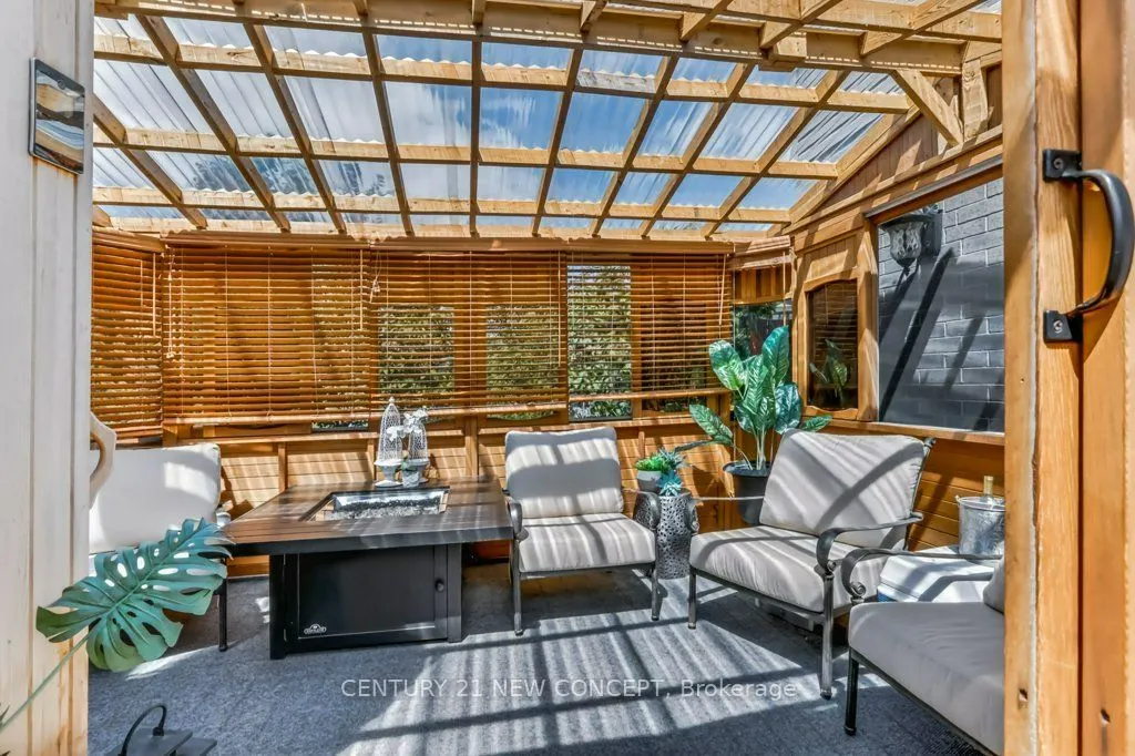196 Juno Crescent