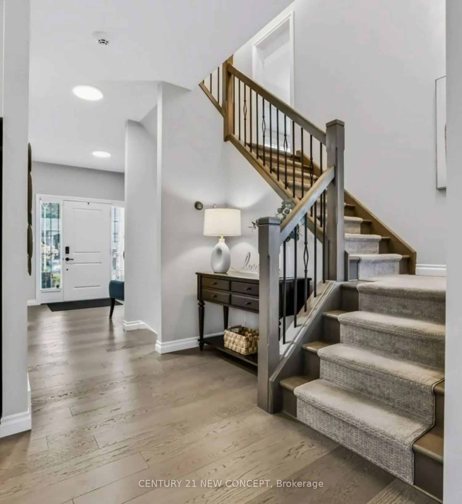 196 Juno Crescent