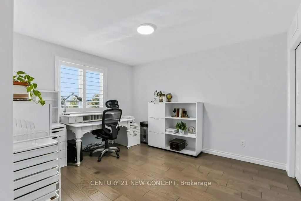 196 Juno Crescent