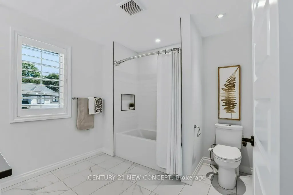 196 Juno Crescent