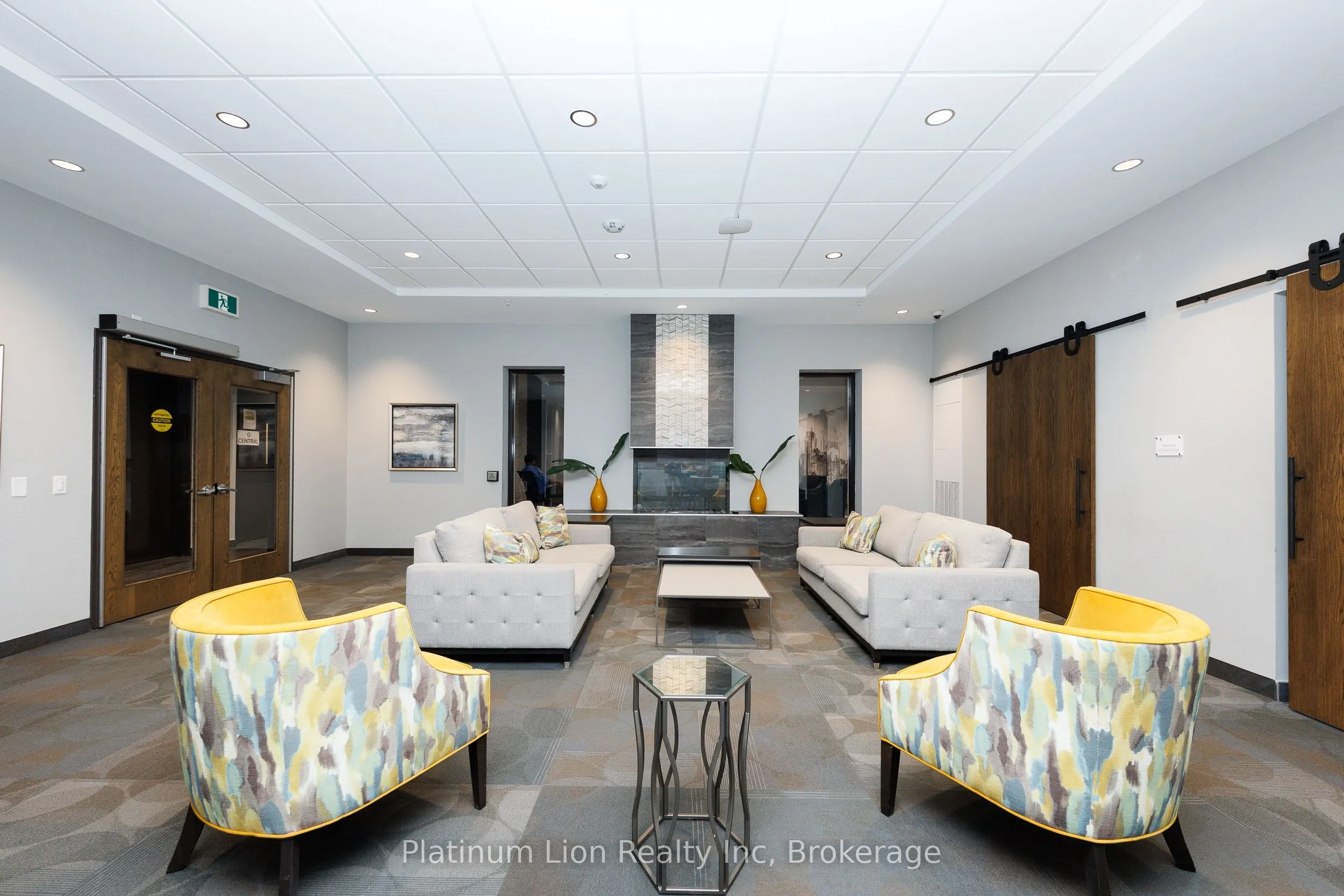 30 Hamilton Street S #201