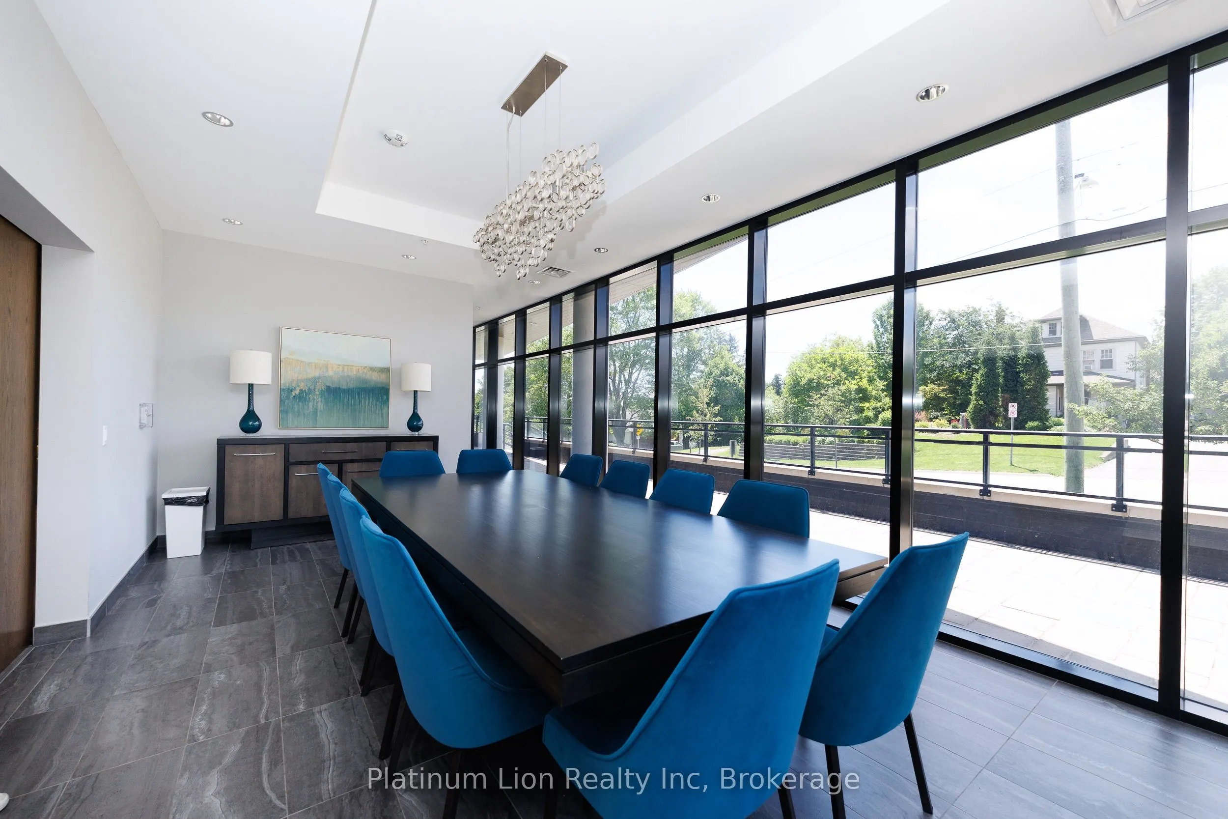 30 Hamilton Street S #201