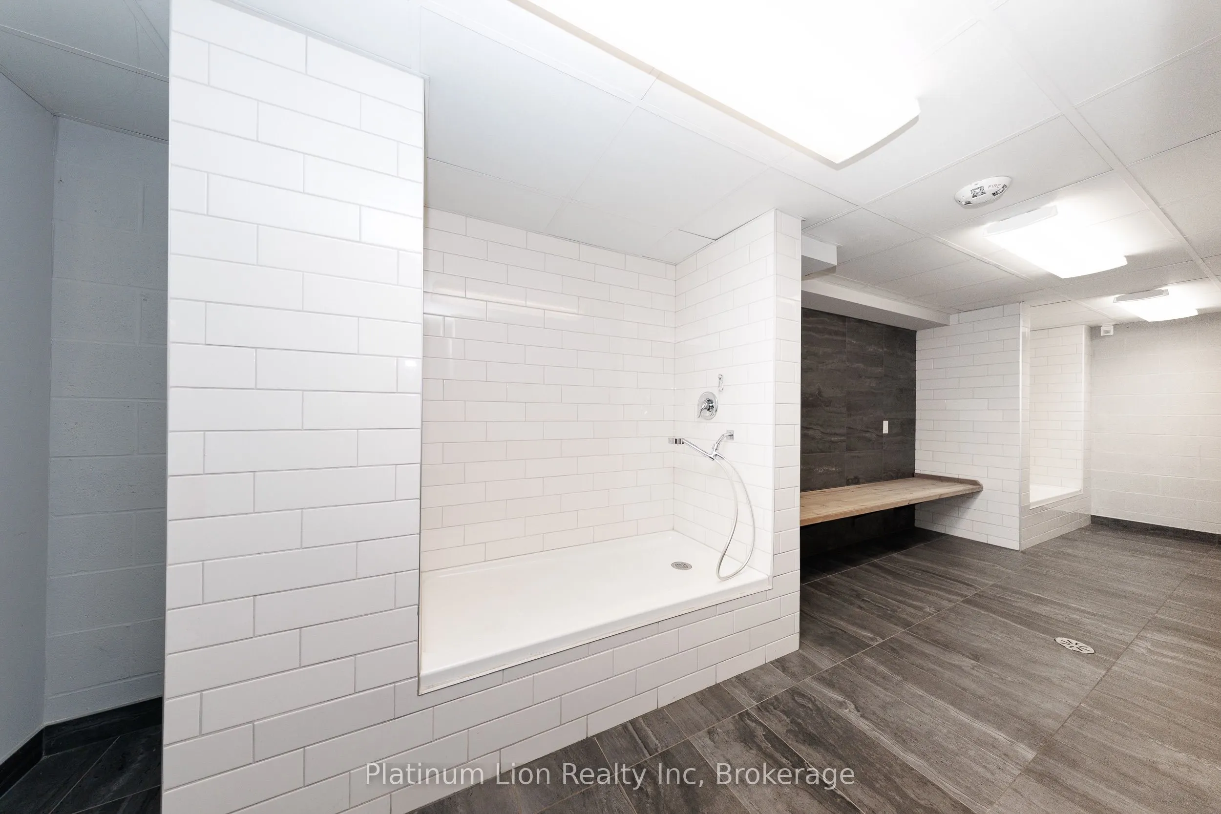 30 Hamilton Street S #201