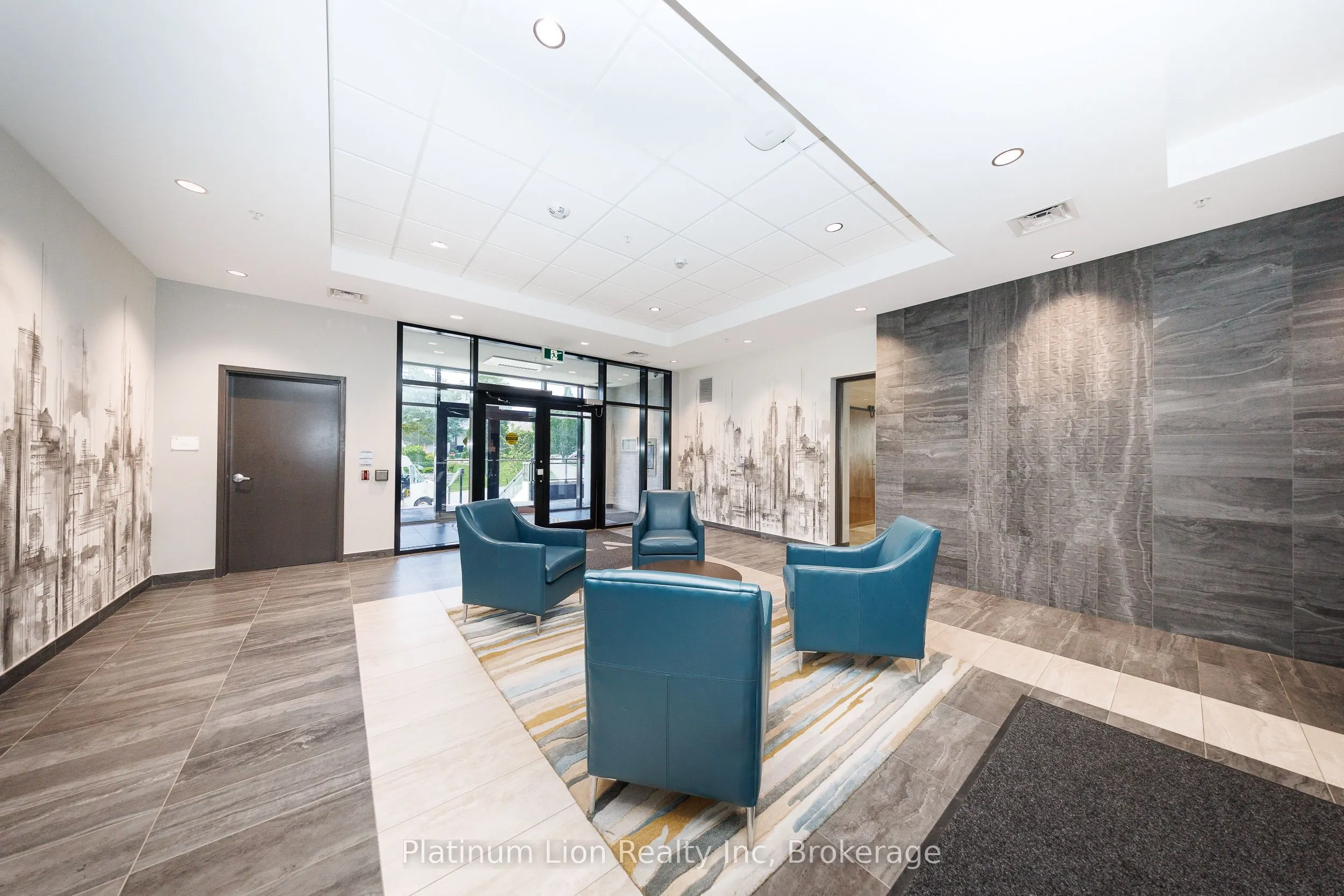 30 Hamilton Street S #201