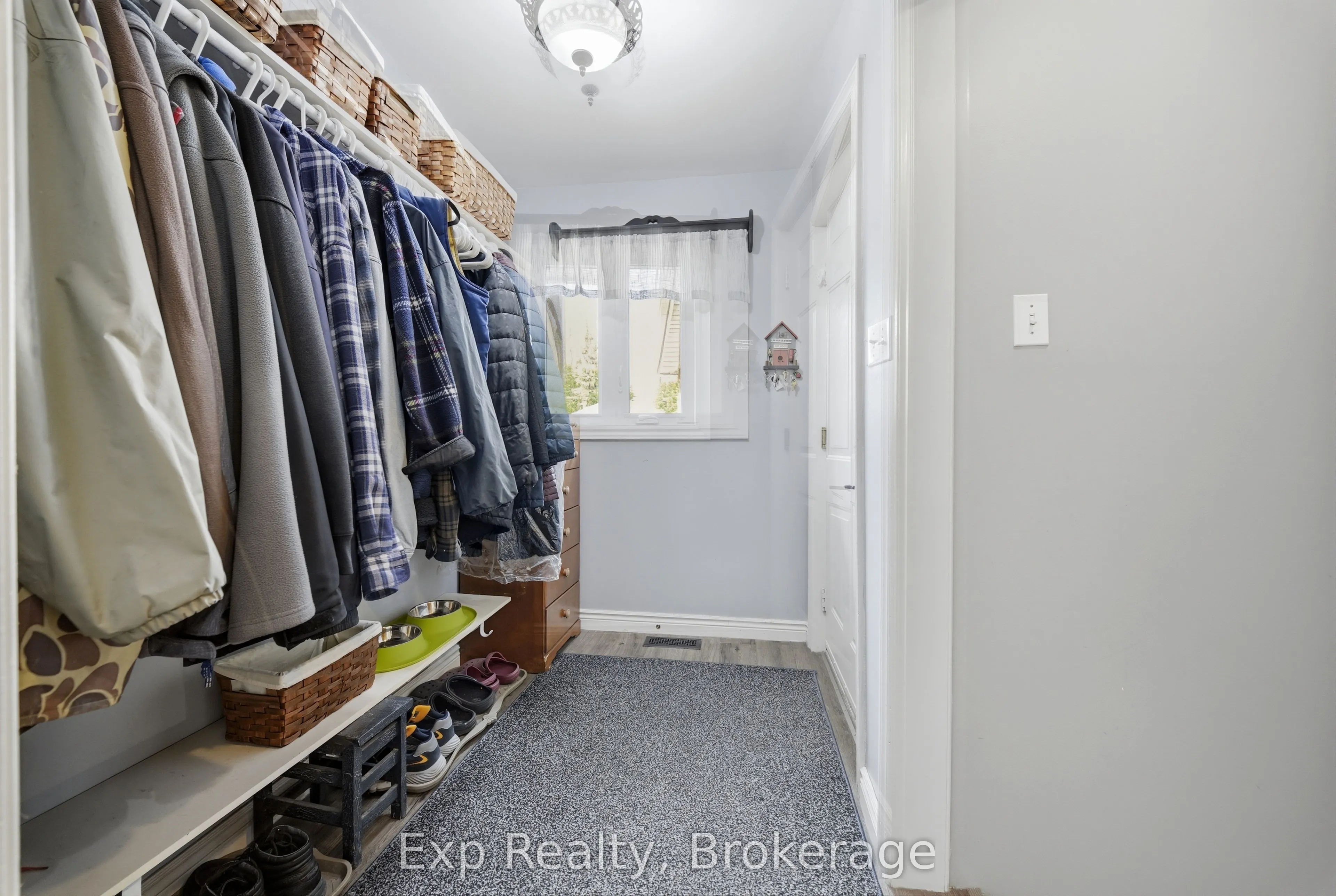 121 Simcoe Street