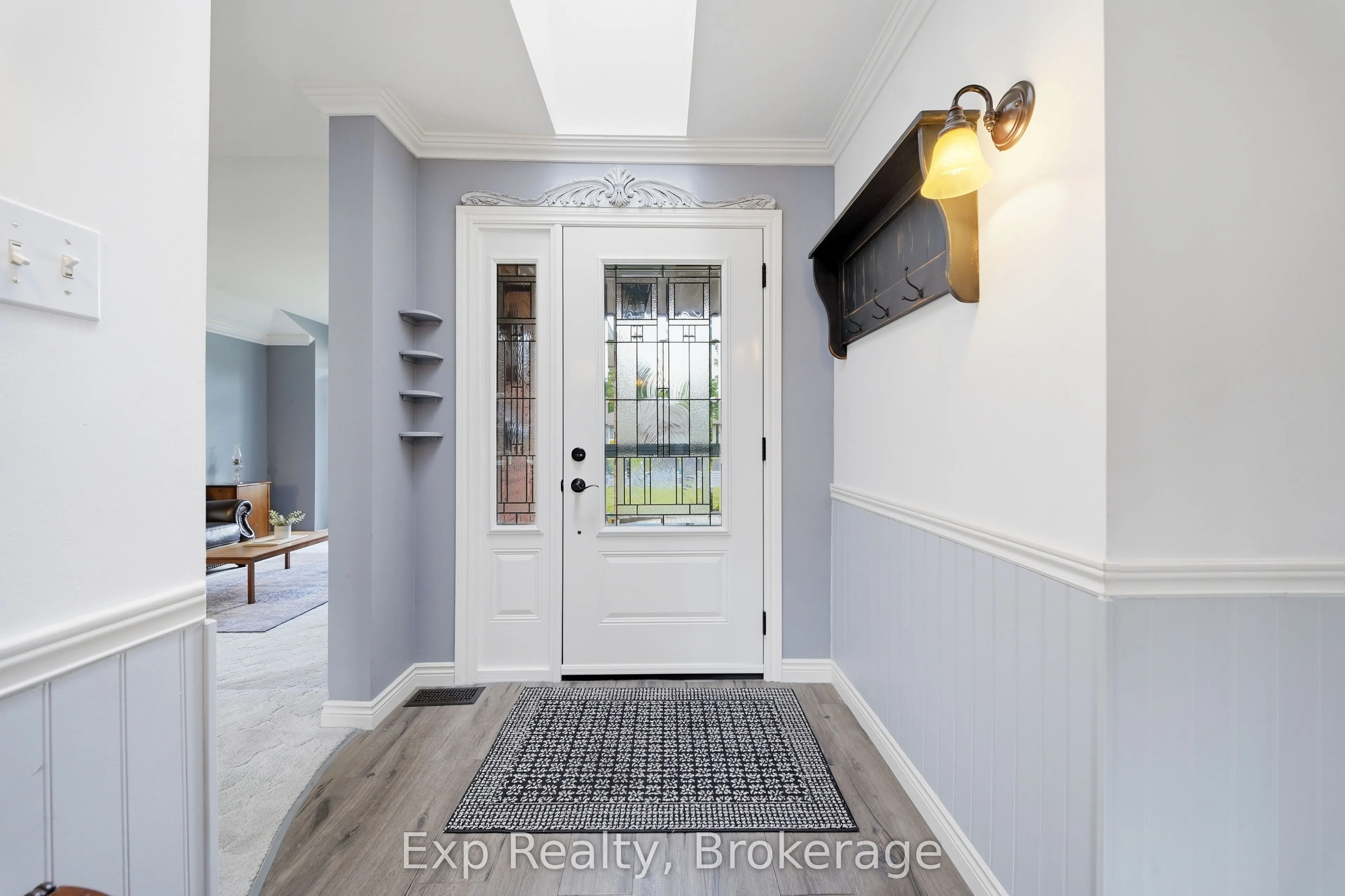 121 Simcoe Street