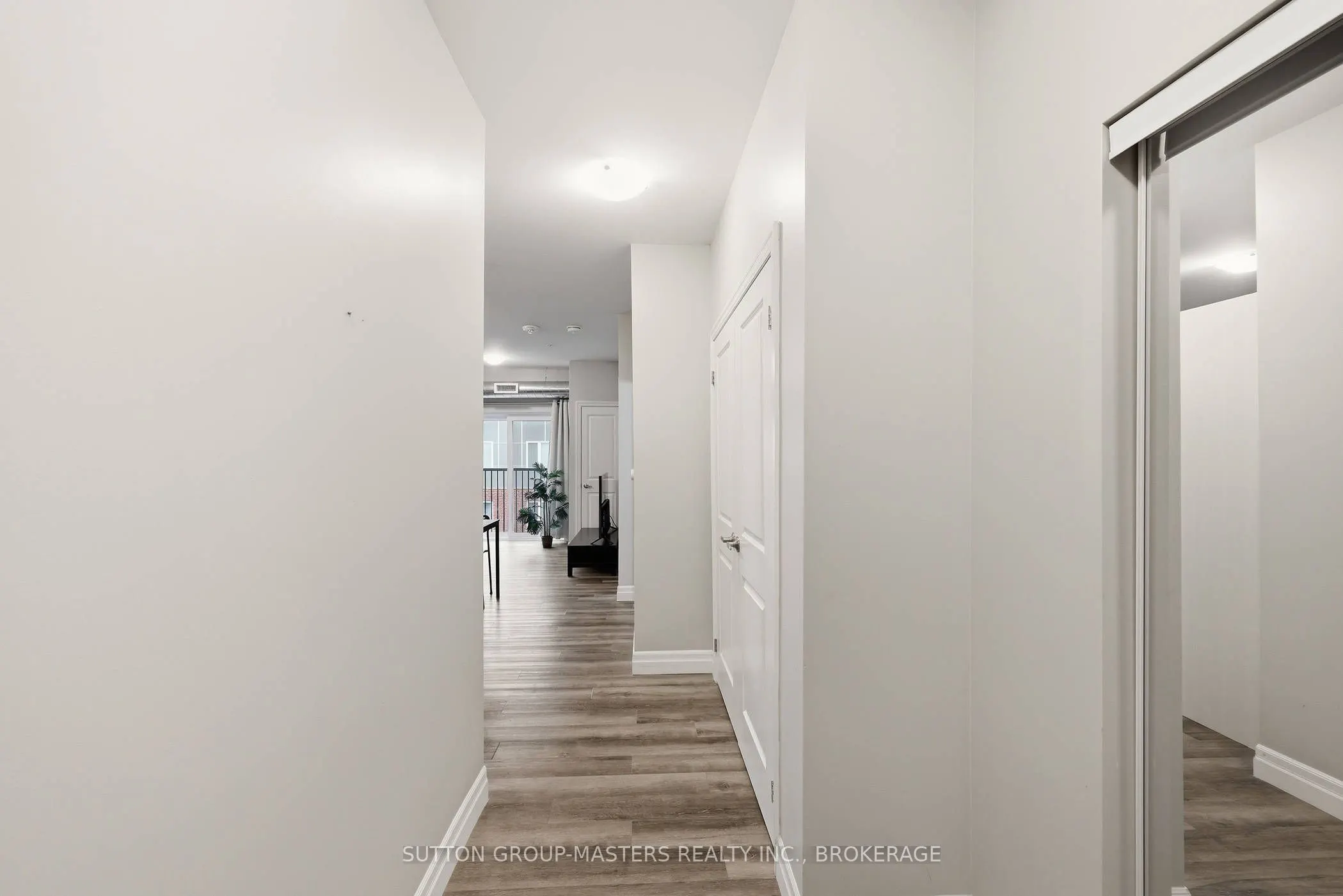 501 Frontenac Street #413