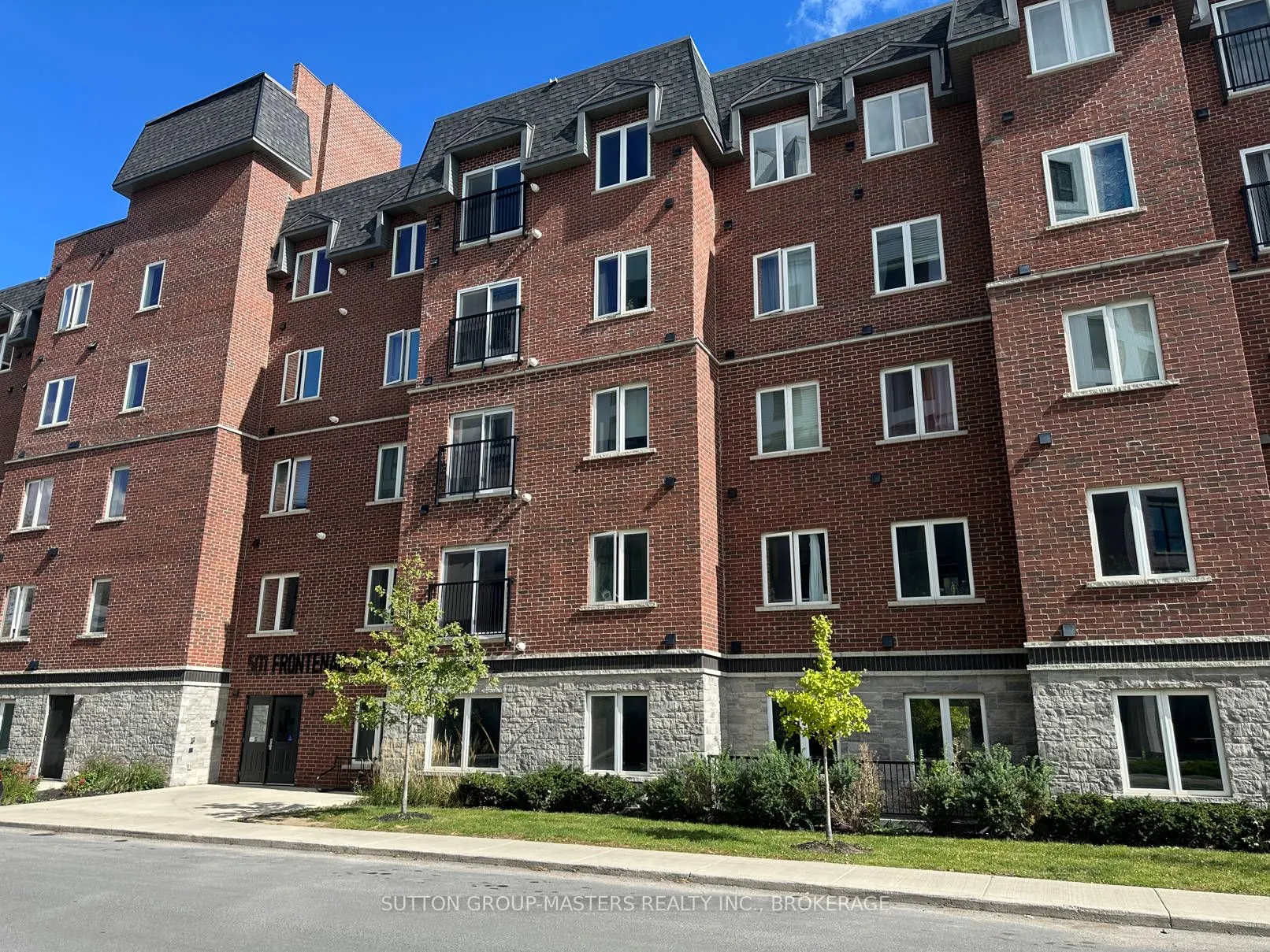 501 Frontenac Street #413