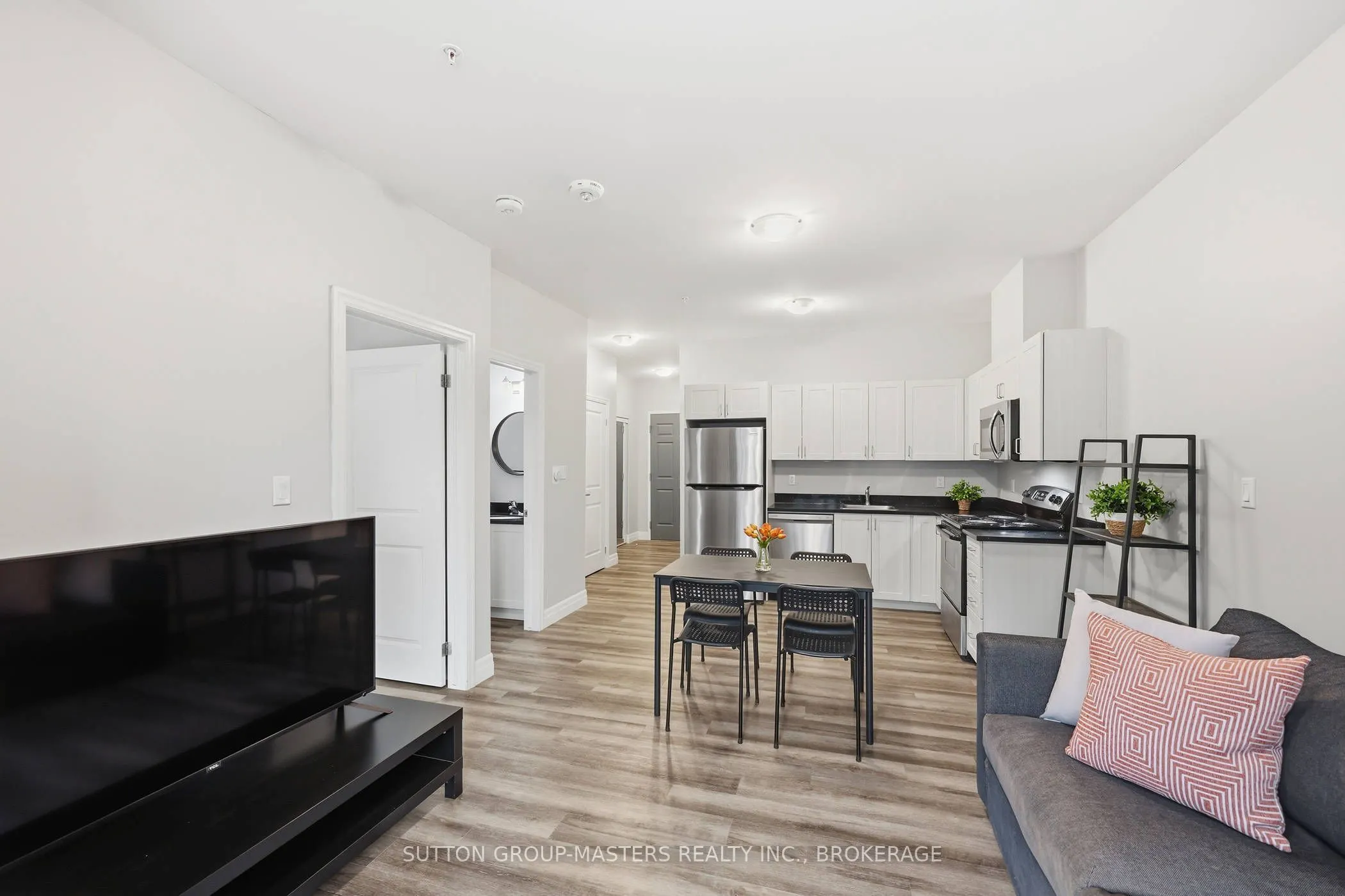 501 Frontenac Street #413
