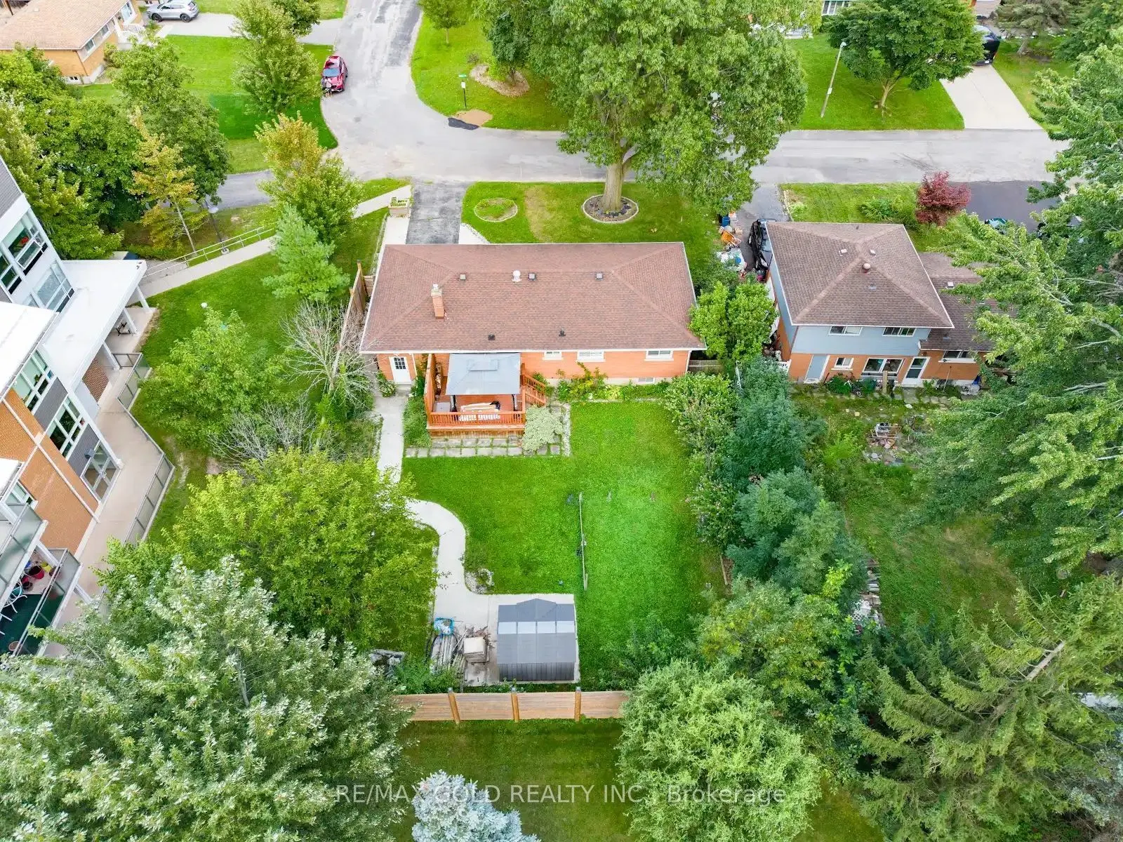 16 Braden Avenue