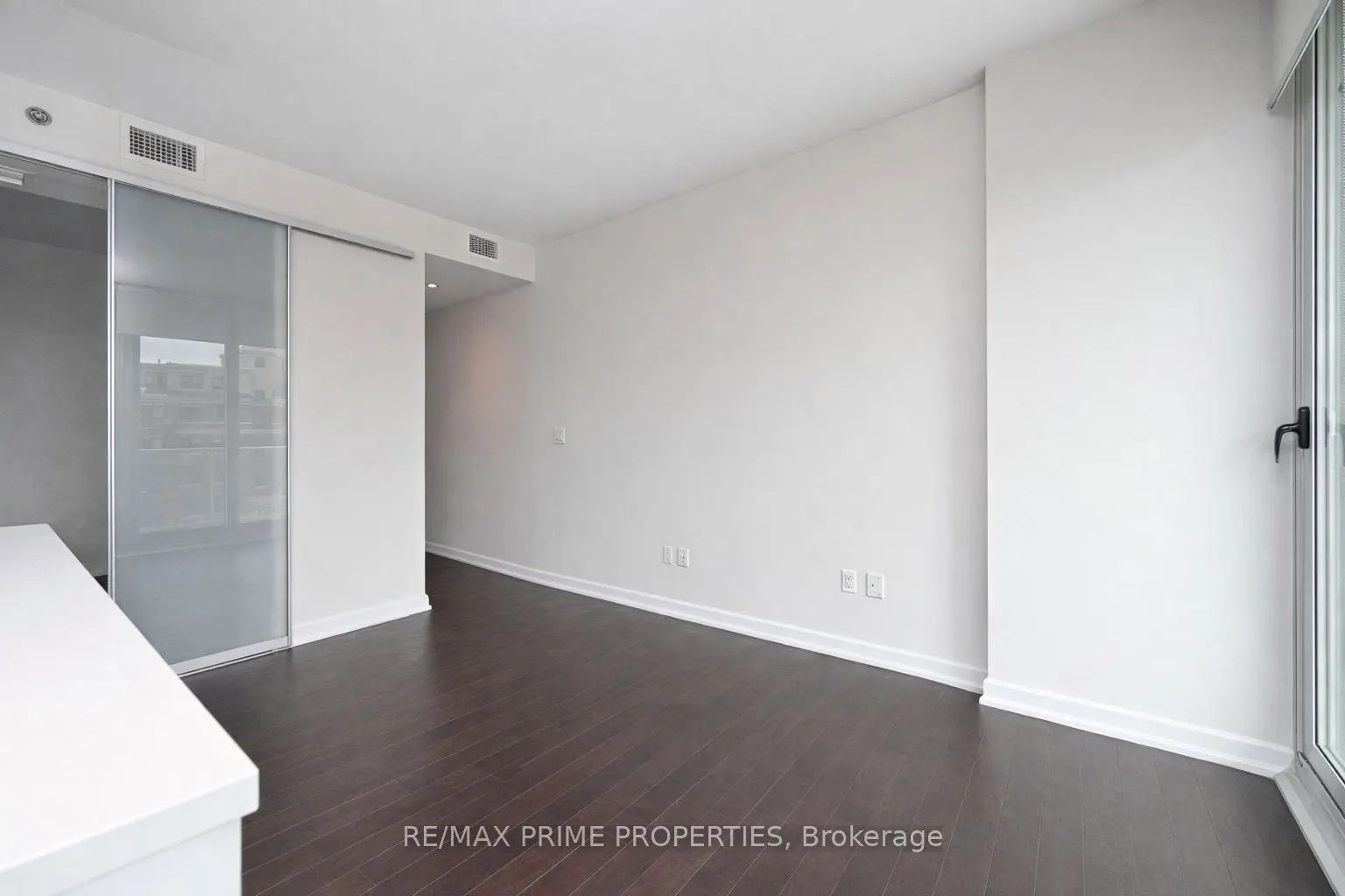 300 Lisgar Street #506