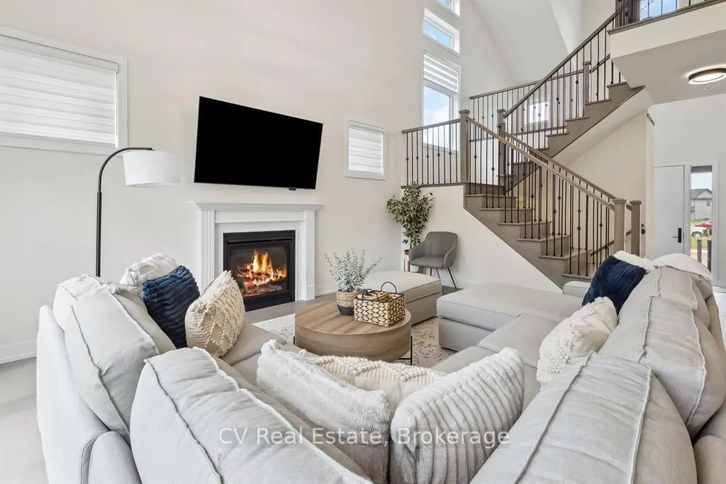 125 Stoneleigh Drive