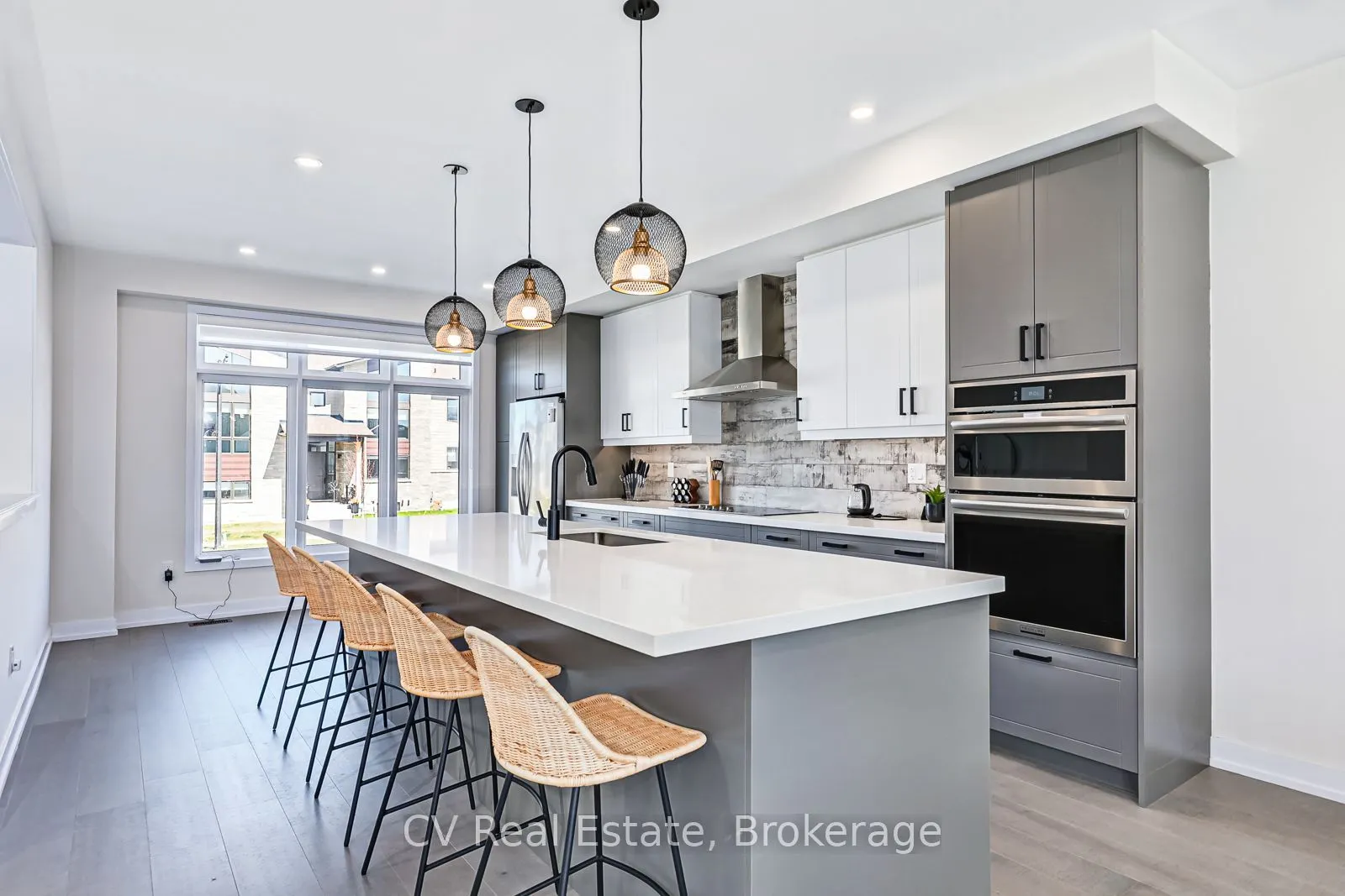 125 Stoneleigh Drive
