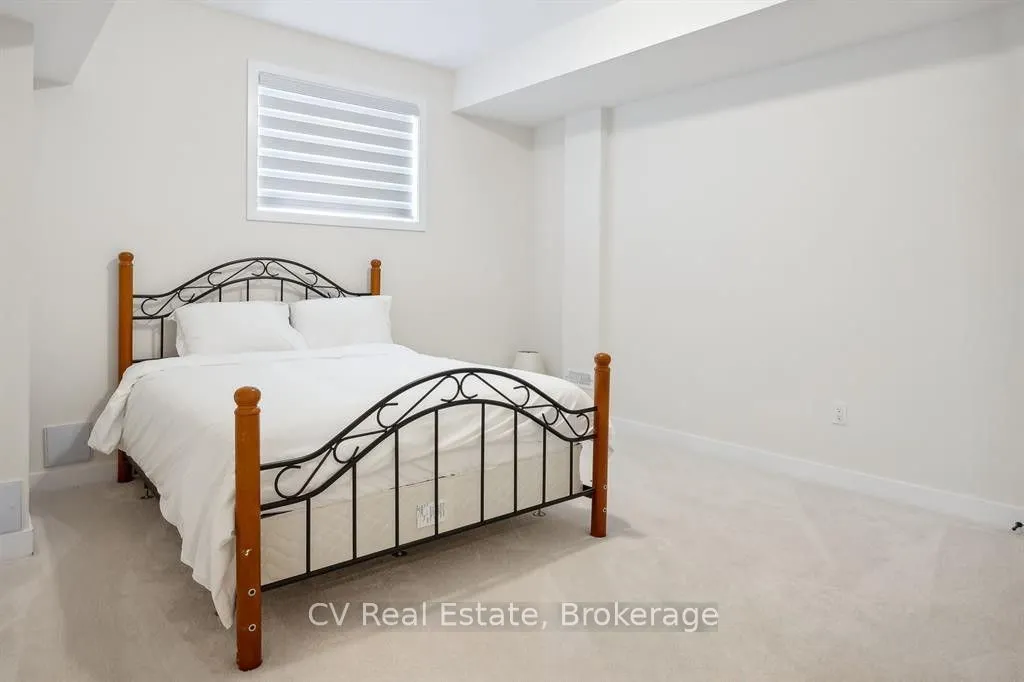 125 Stoneleigh Drive