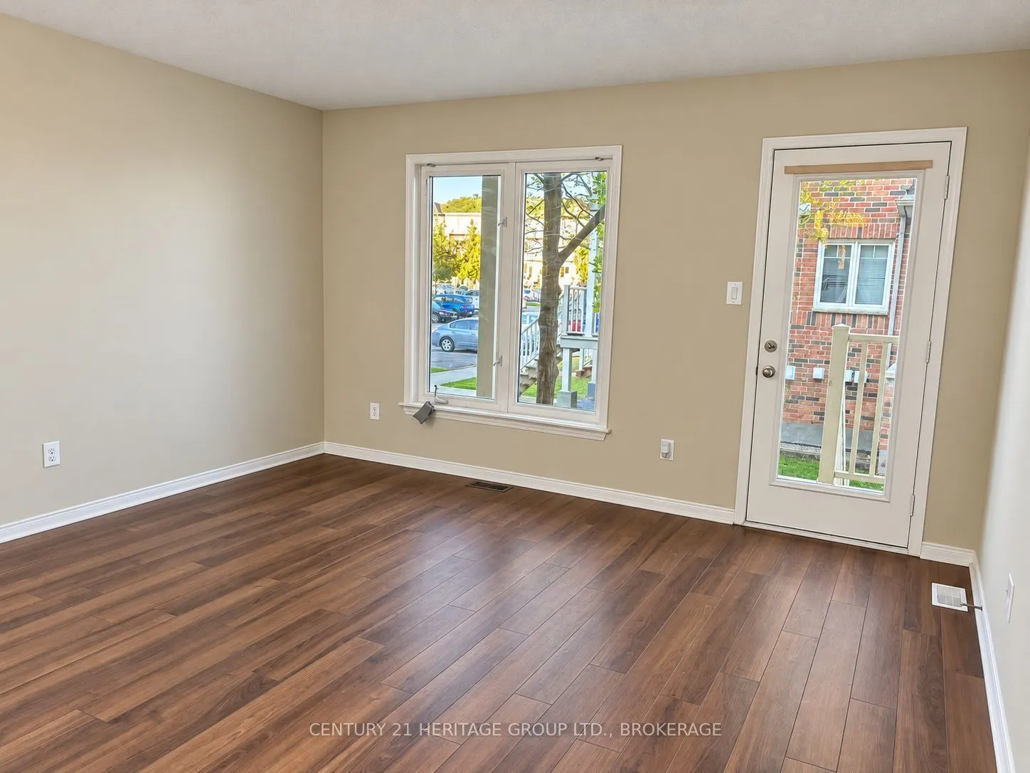 150 Urbancrest Private #182