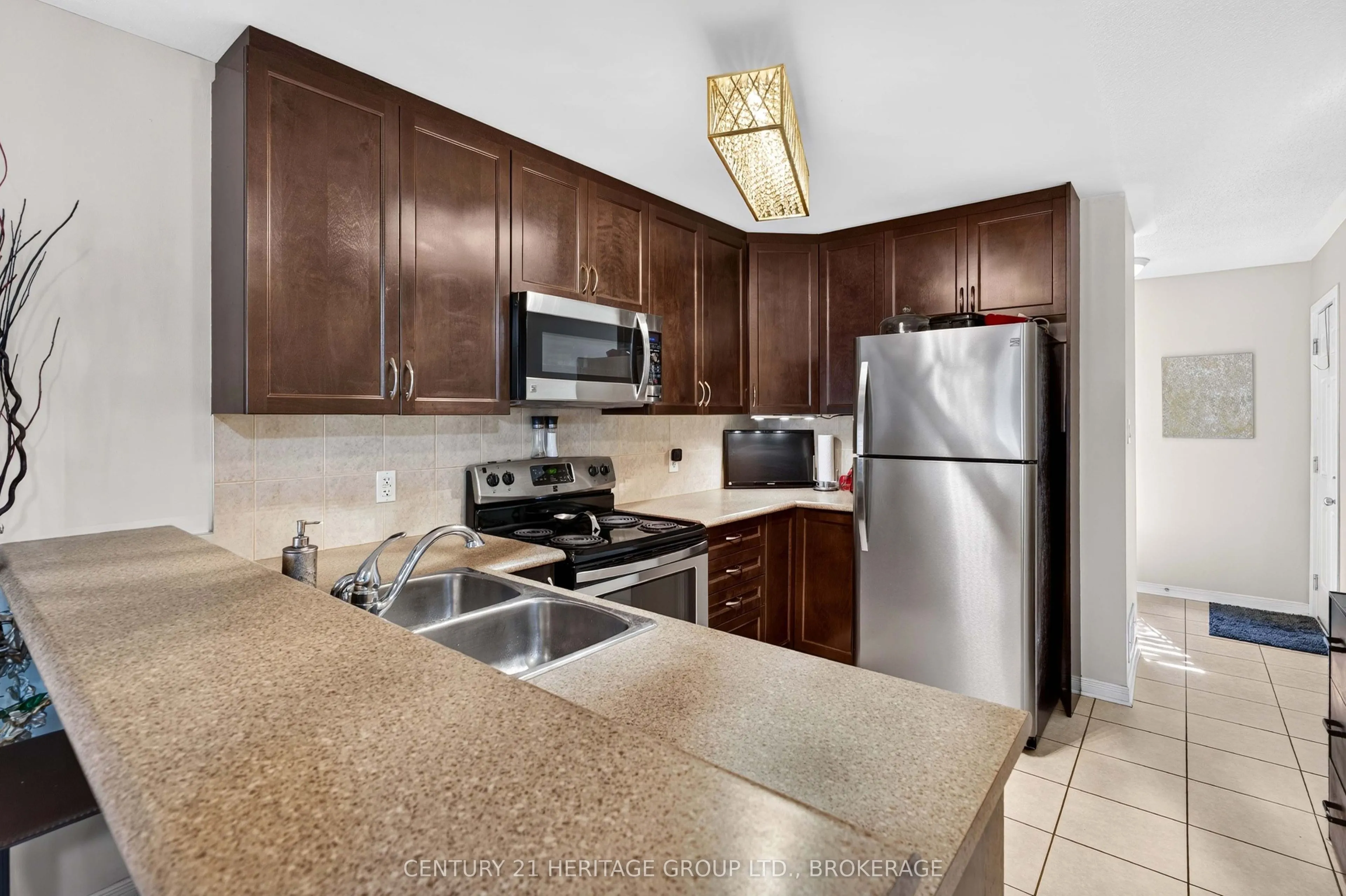 150 Urbancrest Private #182