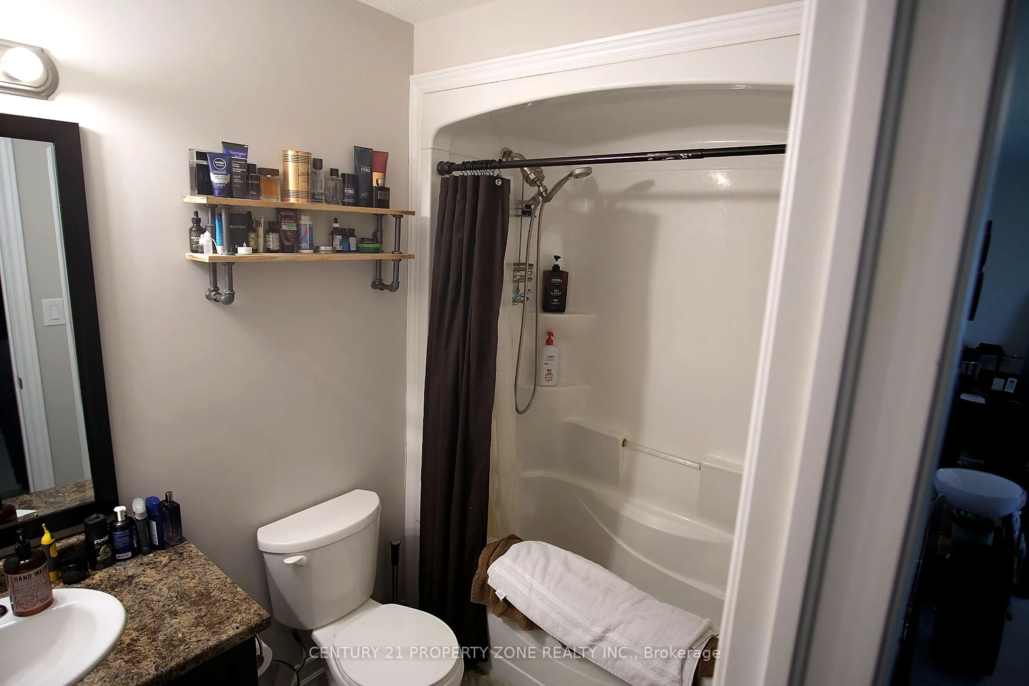 60 Canterbury Drive #12