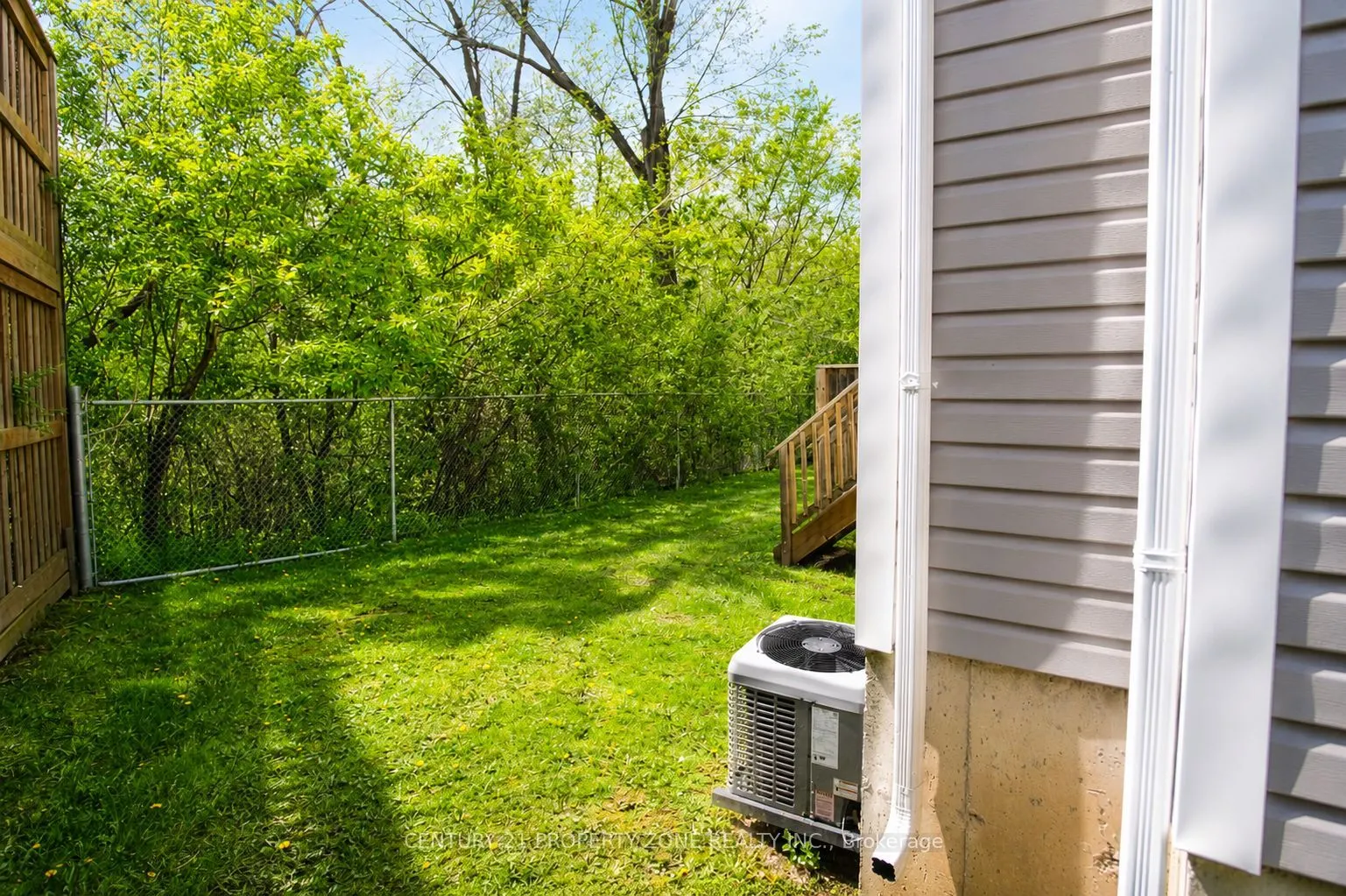60 Canterbury Drive #12