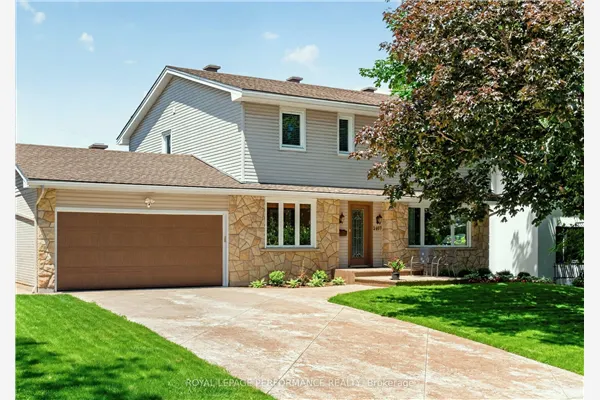 2407 Rosewood Avenue