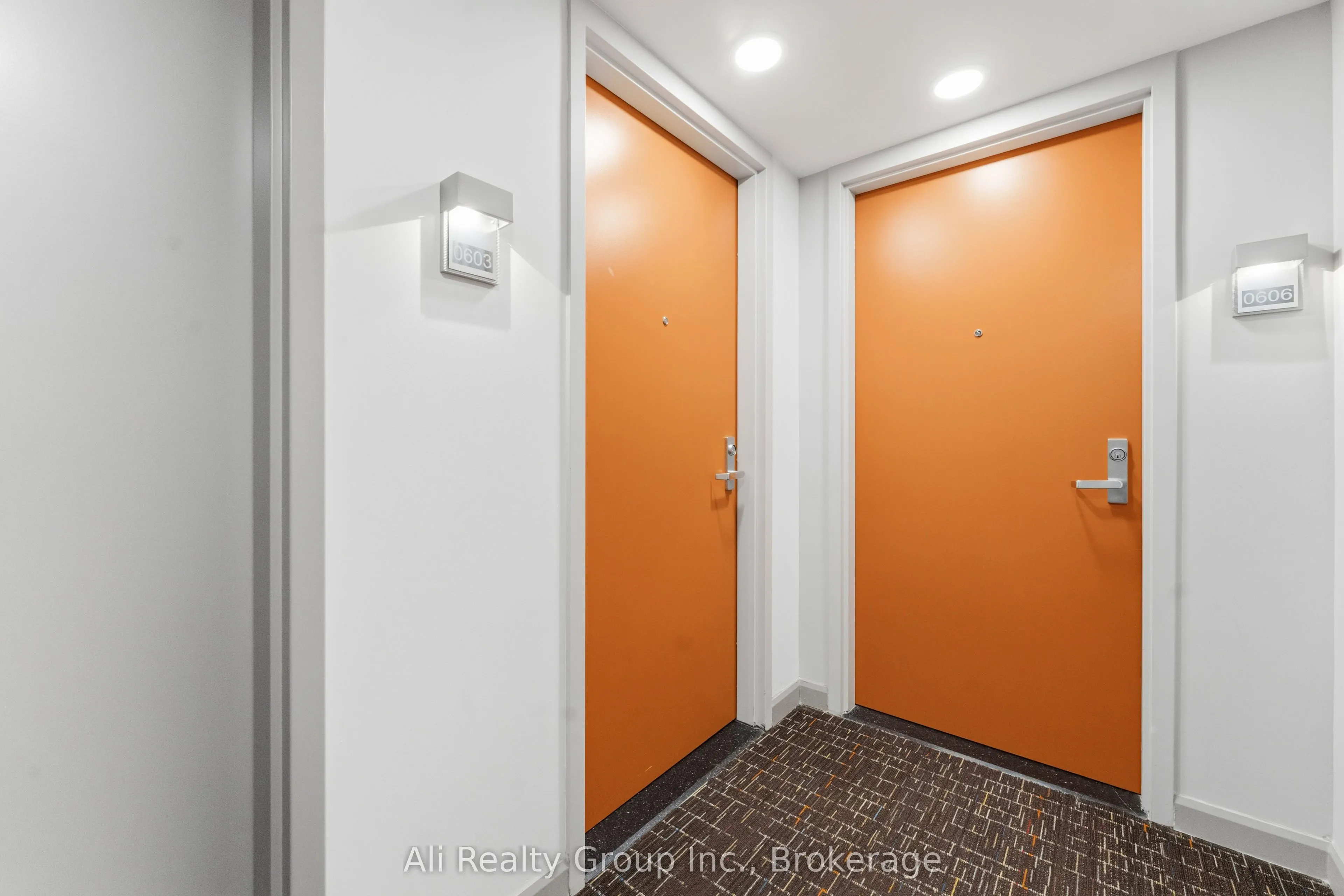 105 Champagne Avenue S #603