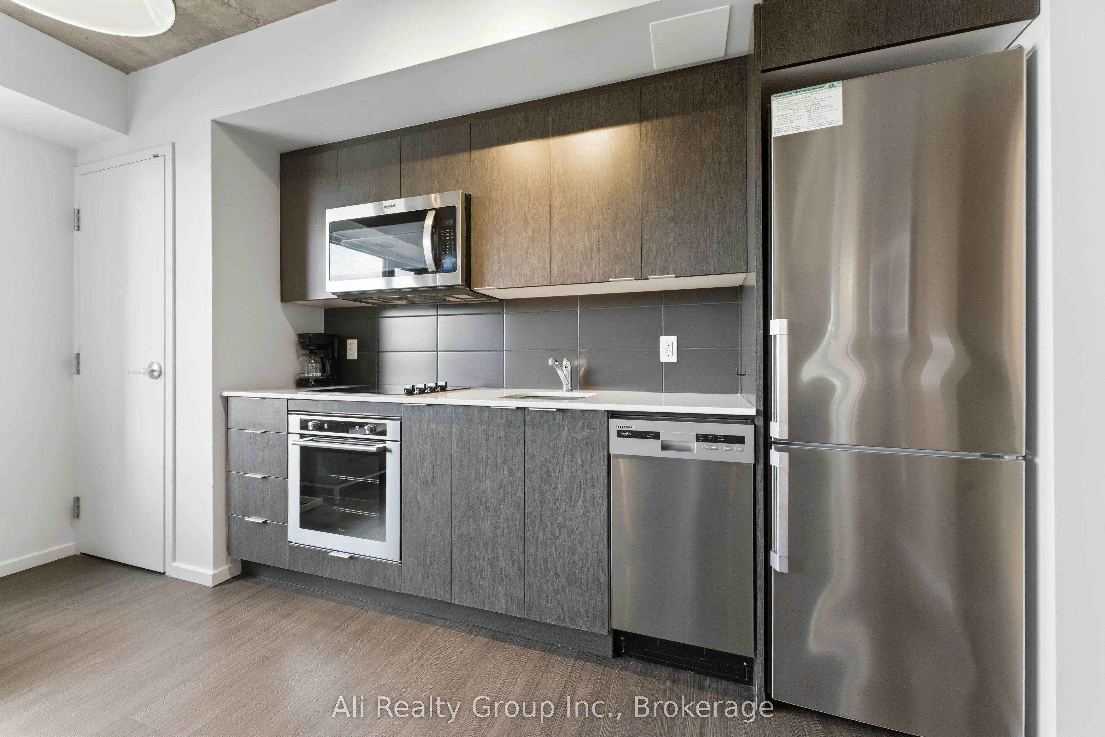 105 Champagne Avenue S #603
